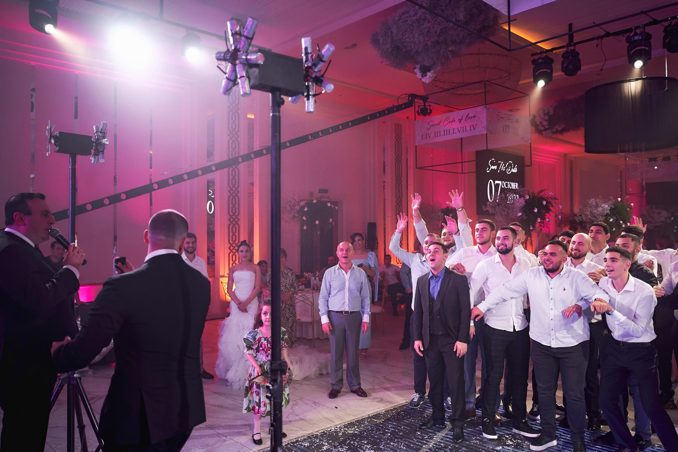 TWINS STUDIO в Пятигорске. Лучшие фотографы и видеографы России. ТВИНС СТУДИО — лучшие свадебные фотографы и видеографы в Краснодаре