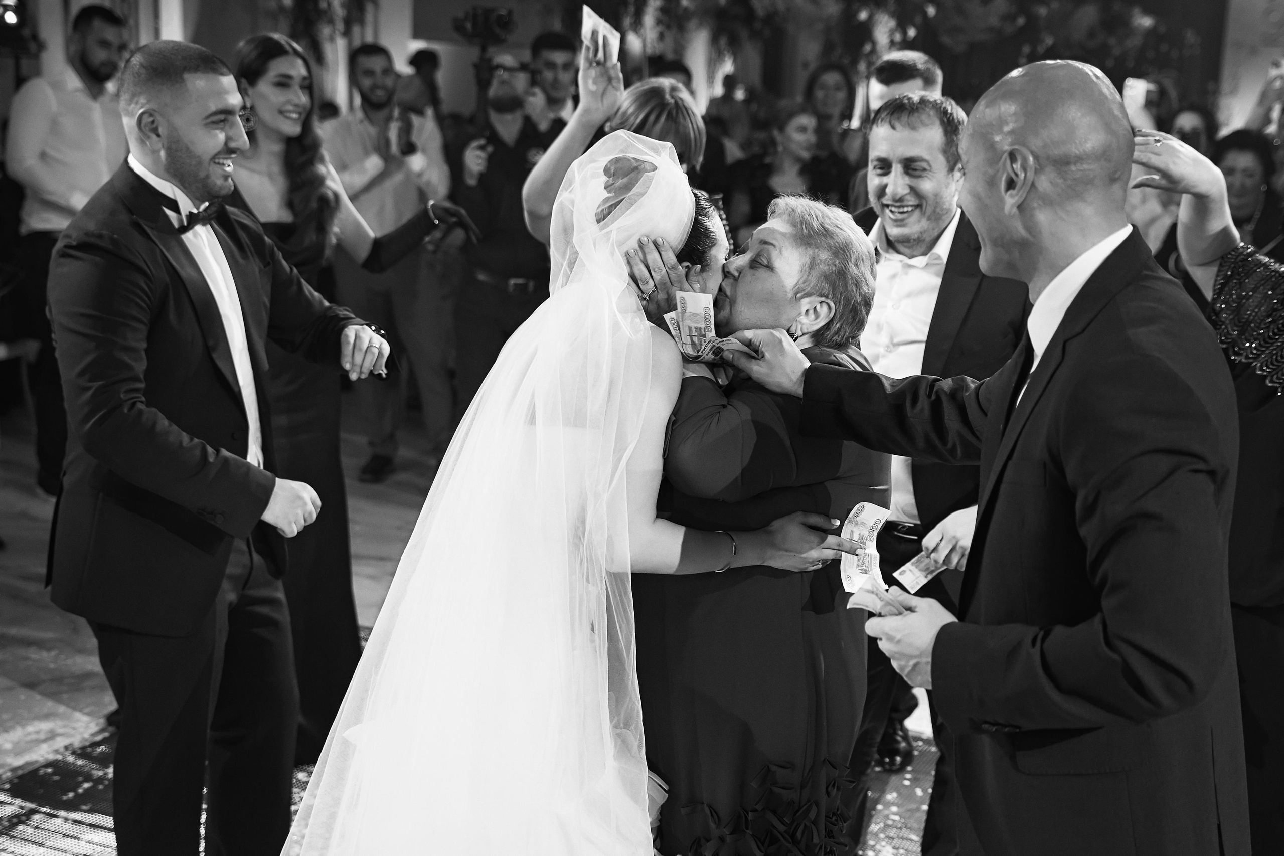 TWINS STUDIO в Пятигорске. Лучшие фотографы и видеографы России. ТВИНС СТУДИО — лучшие свадебные фотографы и видеографы в Краснодаре