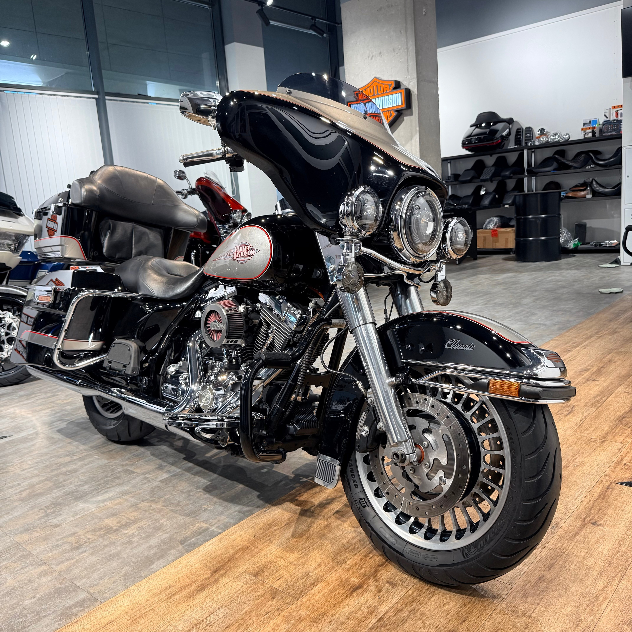 2008 Electra Glide Black Pearl ABS (VIN *5HD*8999). Hello Davidson, Москва. Только хорошие мотоциклы…