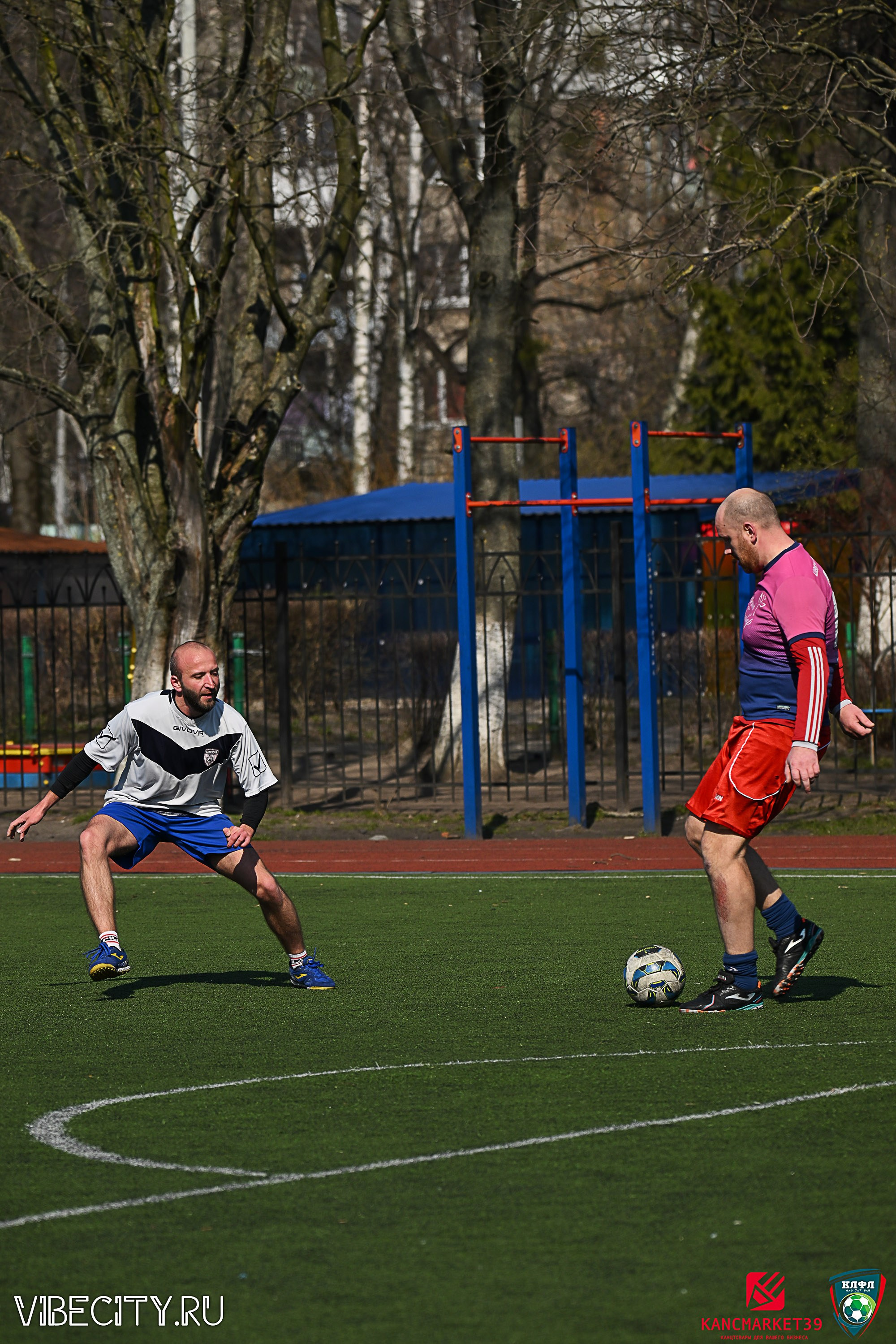 XX ЧЕМПИОНАТ КАЛИНИНГРАДСКОЙ ЛФЛ КАНЦМАРКЕТ39 сезона 2024–2025 гг. VIBECITY.RU Вайб Сити Ру Фоторепортажи Фотоотчеты Калининград