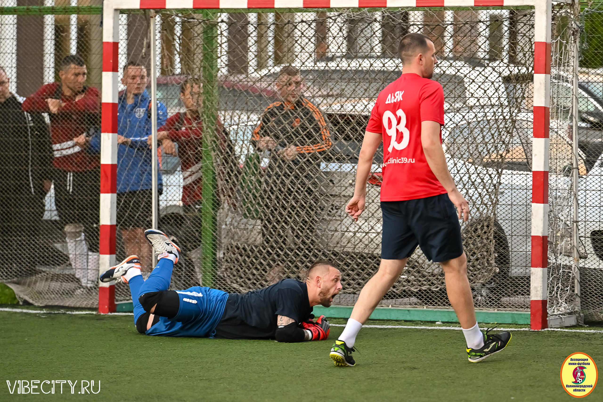 ИГРЫ МИНИ-ФУТБОЛЬНОЙ И КОРПОРАТИВНОЙ ЛИГИ. VIBECITY.RU Вайб Сити Ру Фоторепортажи Фотоотчеты Калининград