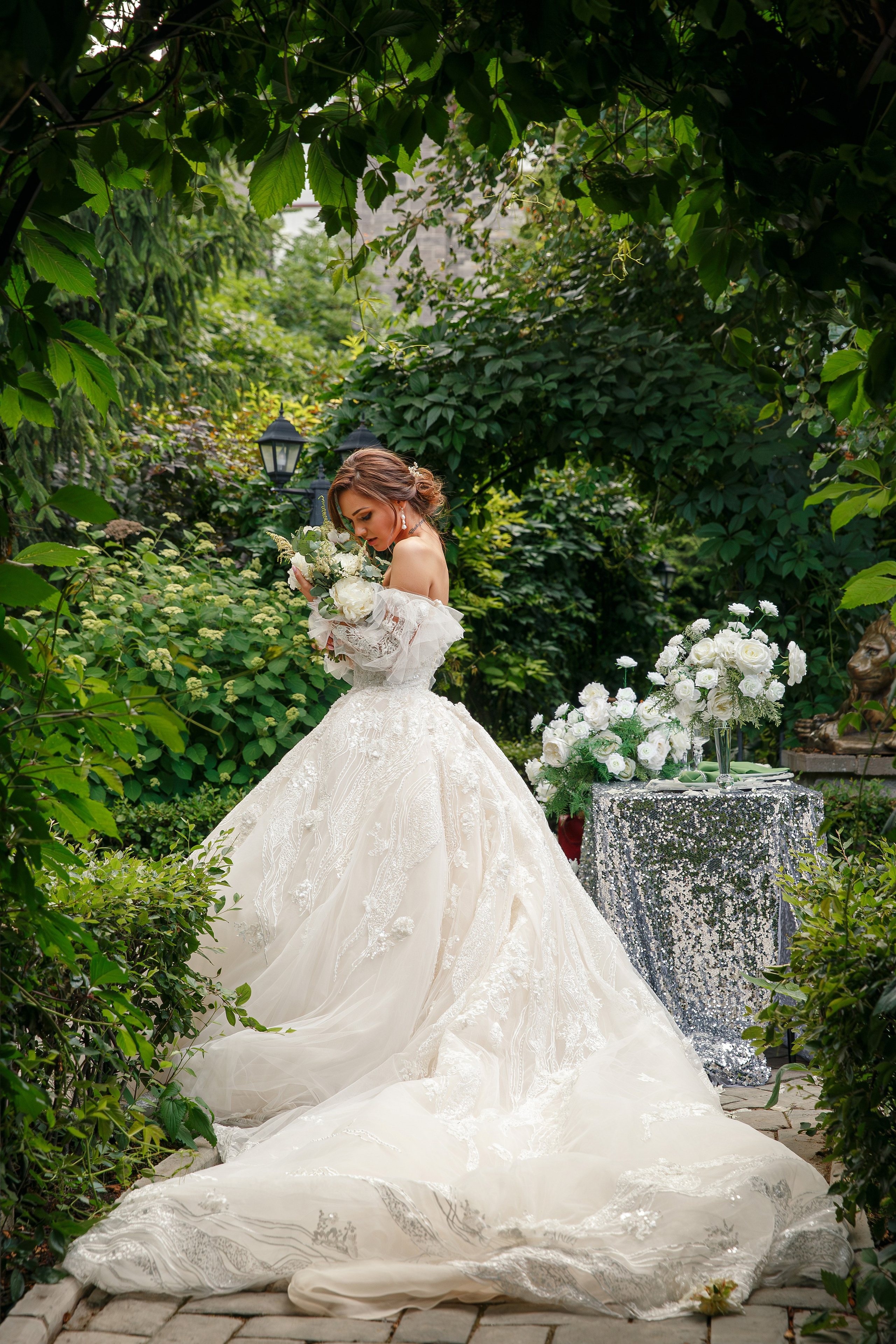 Свадебная фотосессия в парк отеле Немчиновка. Свадебный фотограф Москва и МО Сергей Киржаев