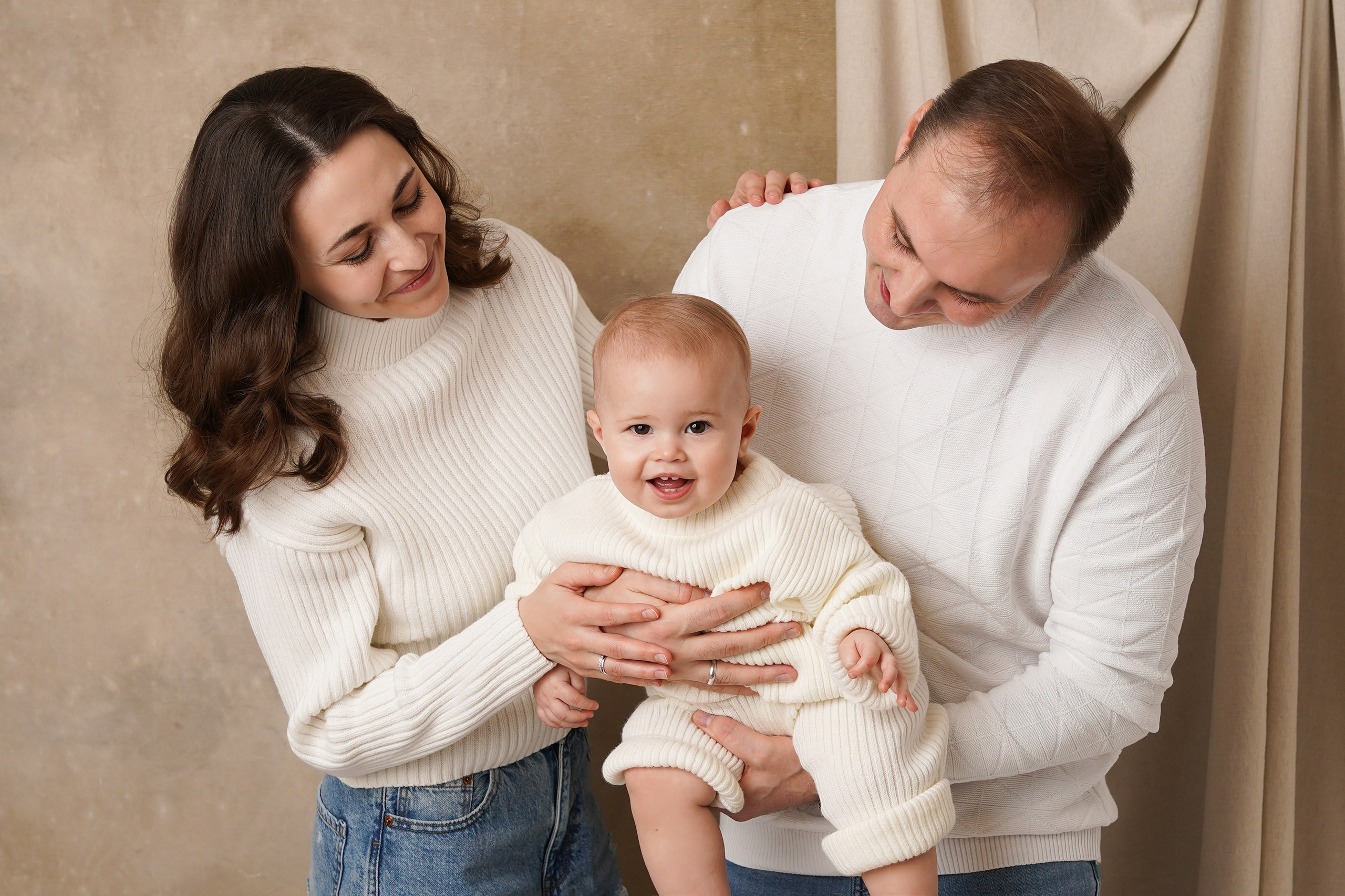 Фотосессия Первый годик Леночки. Детский фотограф и фотограф новорожденных в Калининград Оксана Иваний