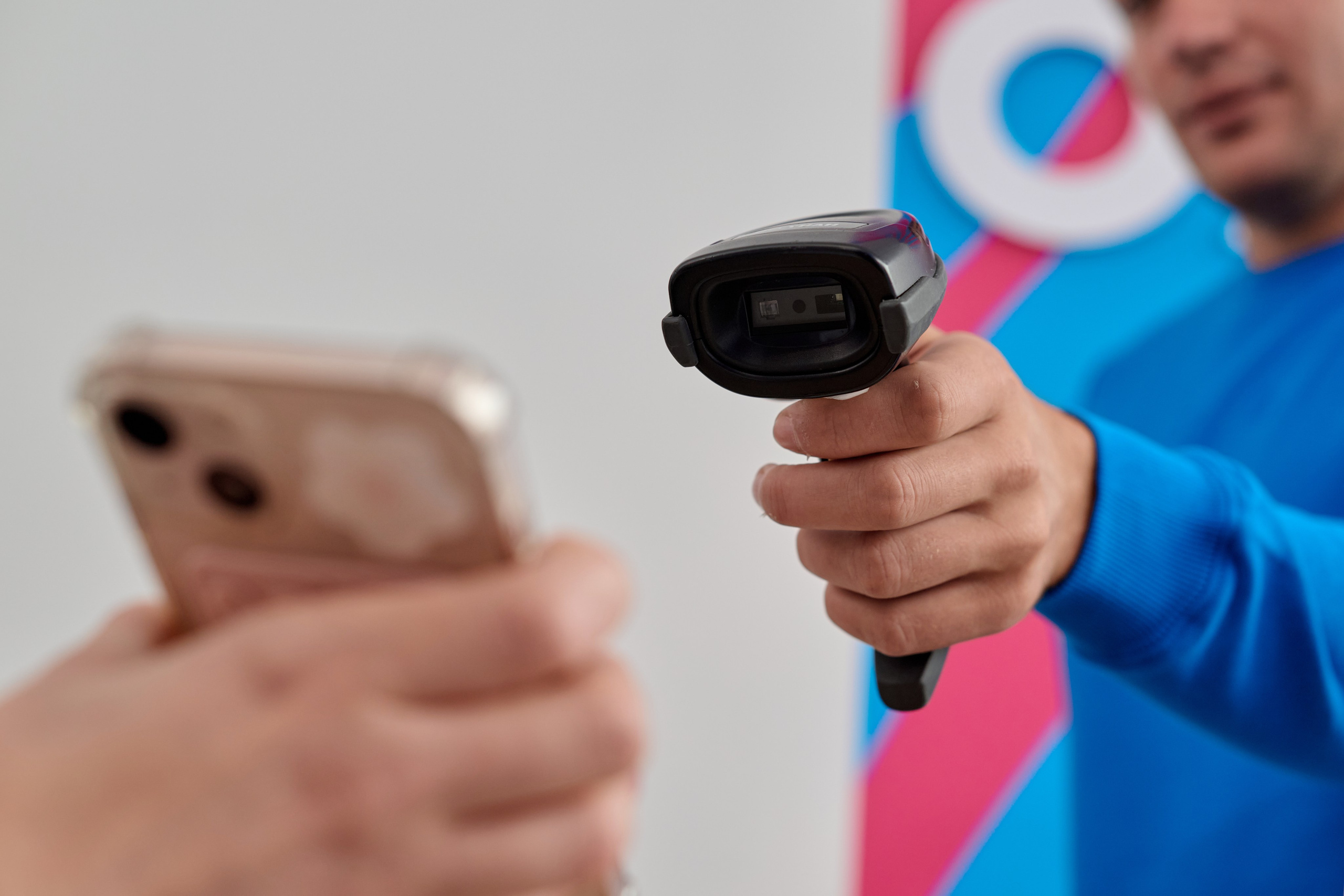 OZON - фотосъёмка в пункте выдачи. ФОТОГРАФ Кристина Павлова | МОСКВА