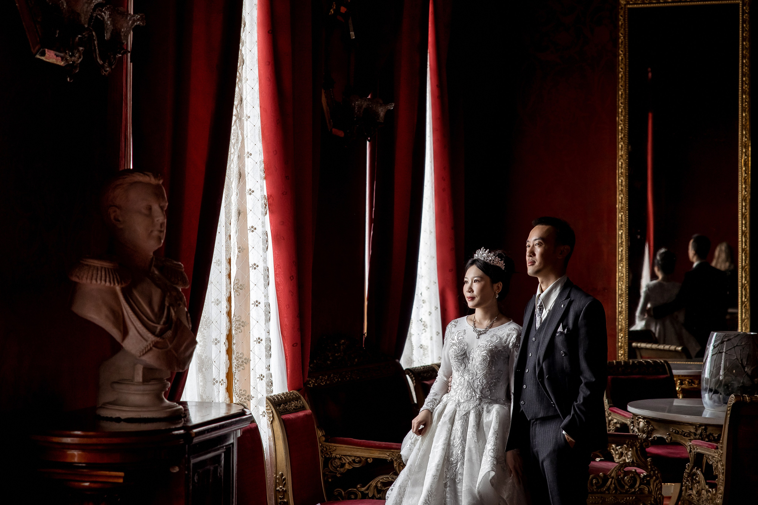 Свадебная фотосессия в Эрмитаже. Свадебный и семейный фотограф Алексей Аверин