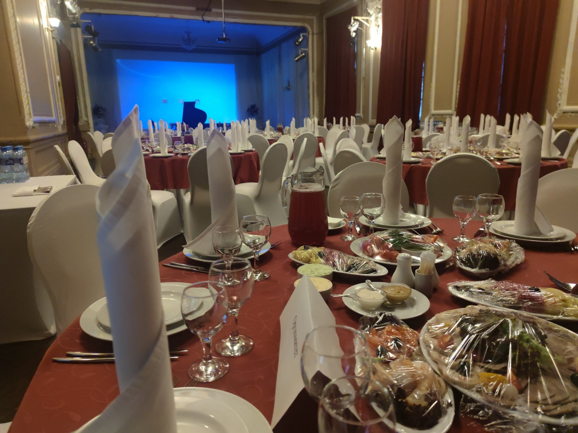 Аренда особняка под корпоративы, свадьбы, мероприятия. Дом Шрёдера