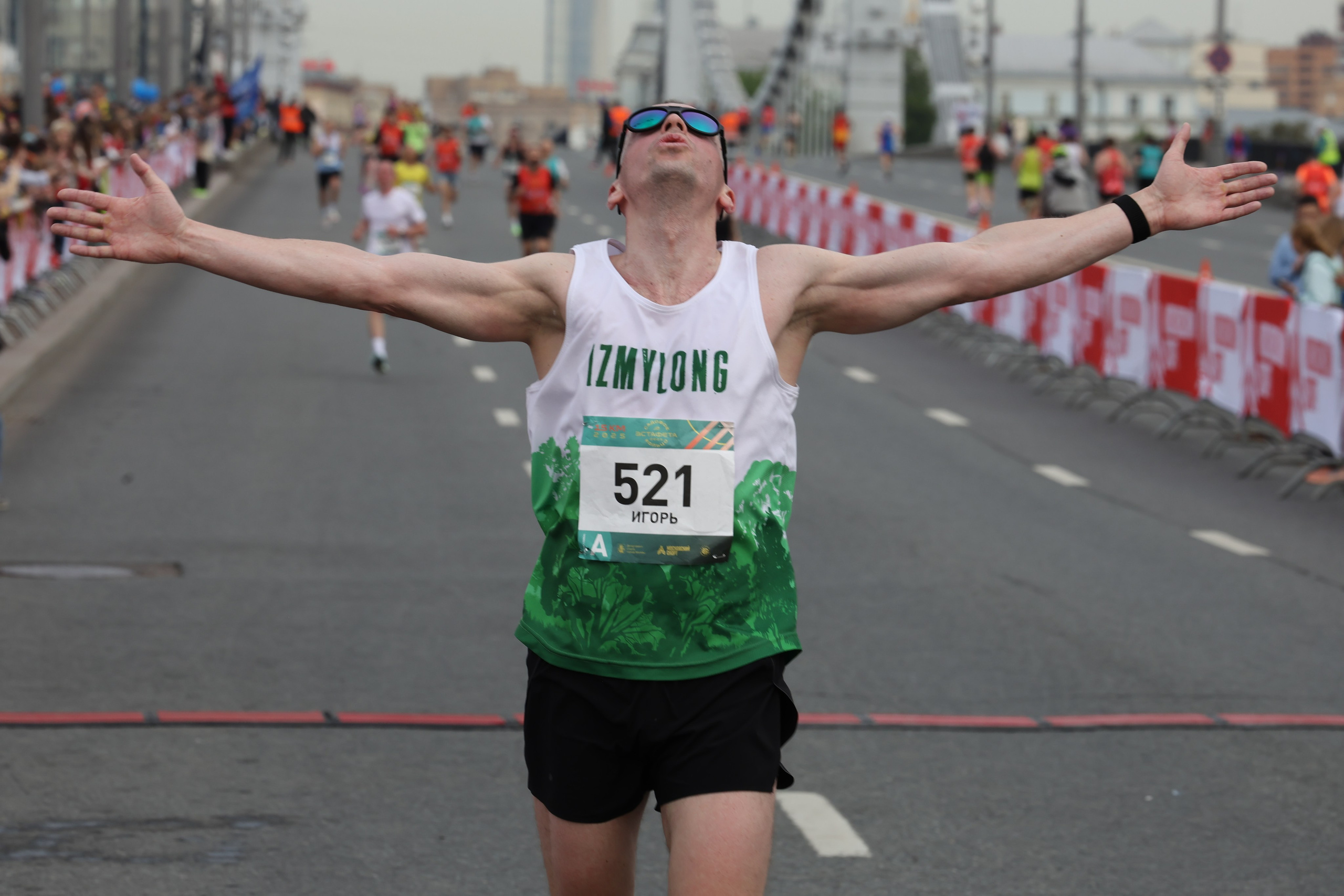 Радость финиша в забеге