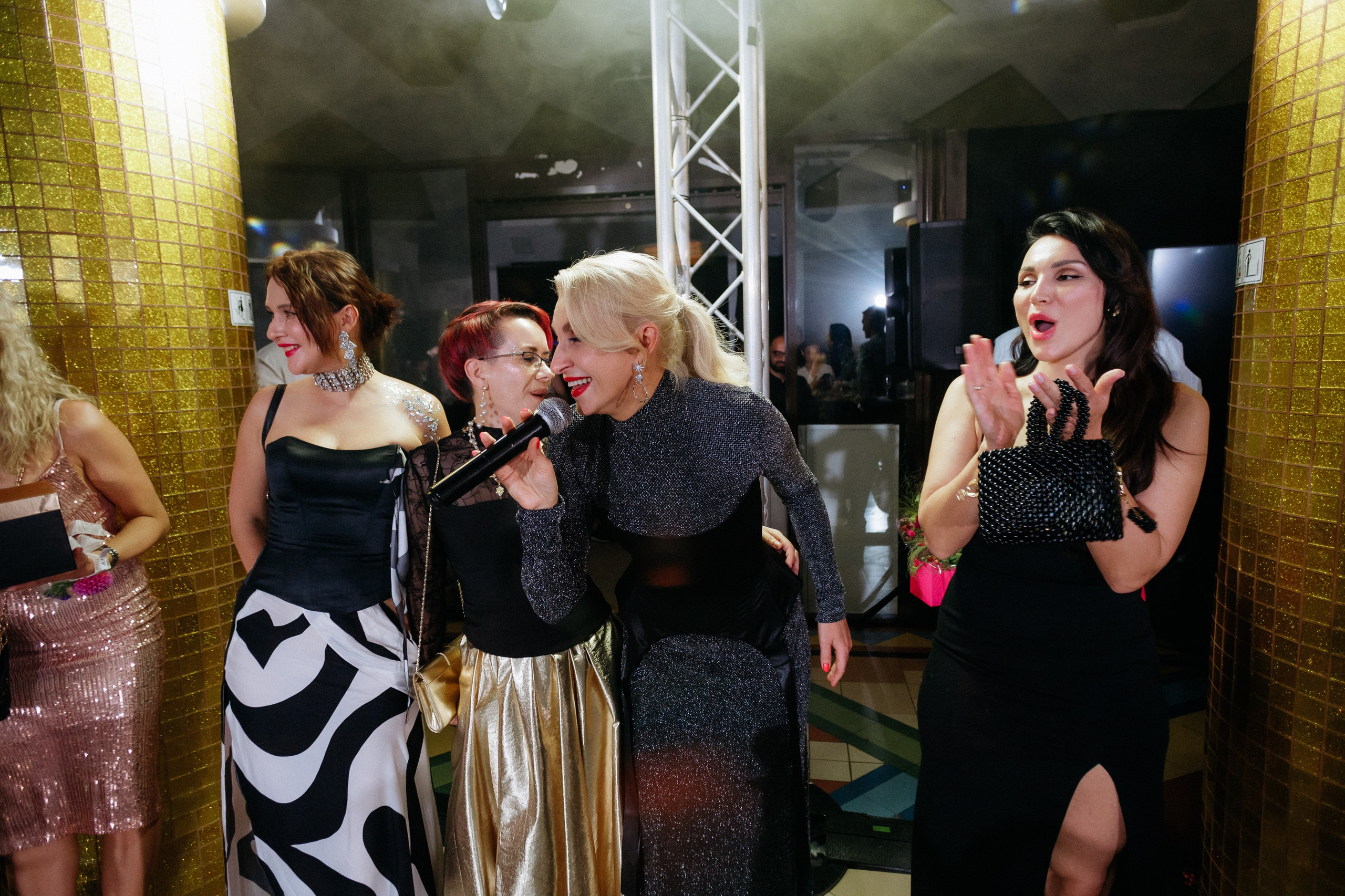 20 лет студии красоты Юлии Харченко. СВОИ. ФОТООТЧЕТЫ-СОБЫТИЯ-МЕСТА