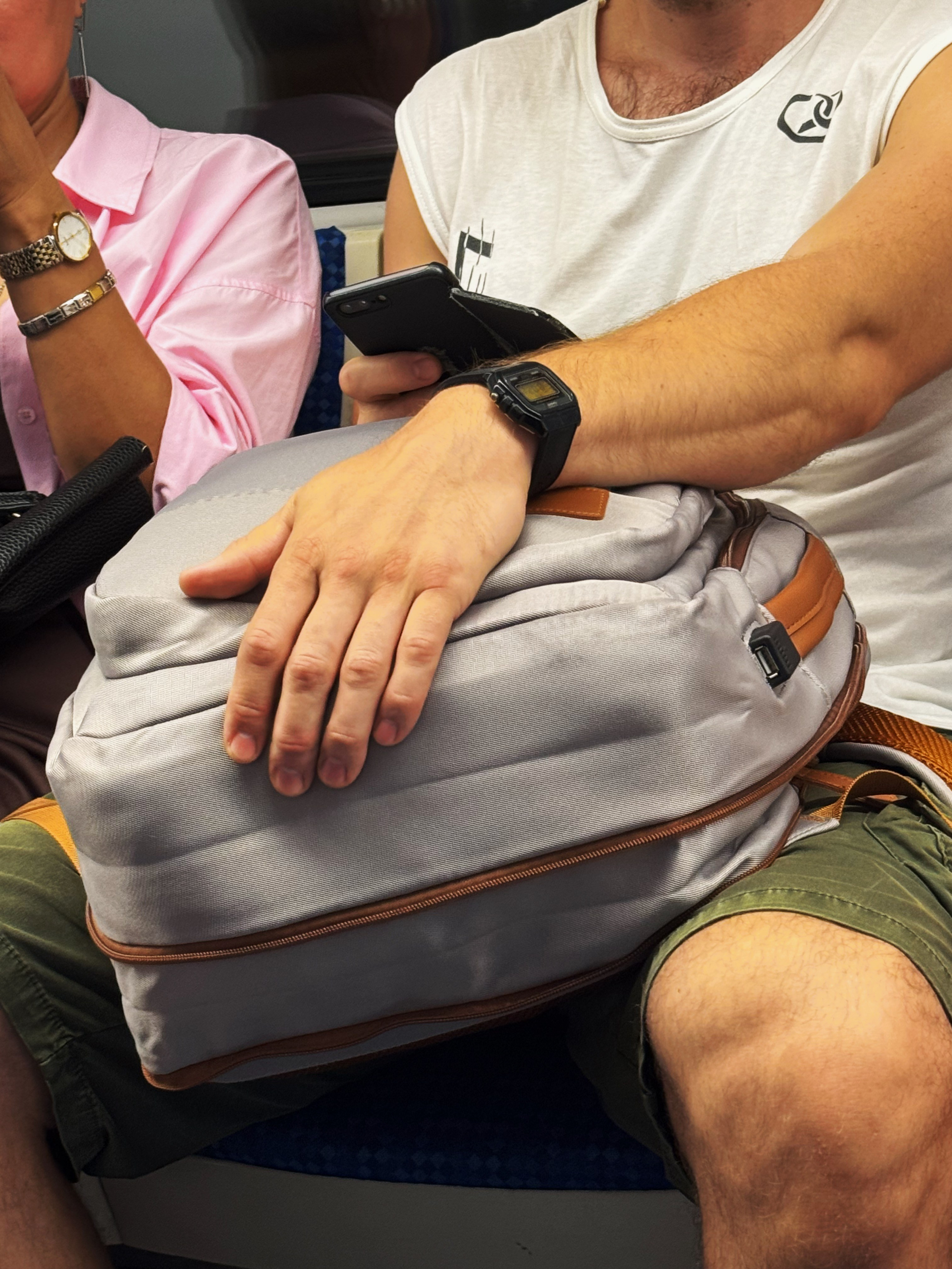 #руки_незнакомцев. Главная