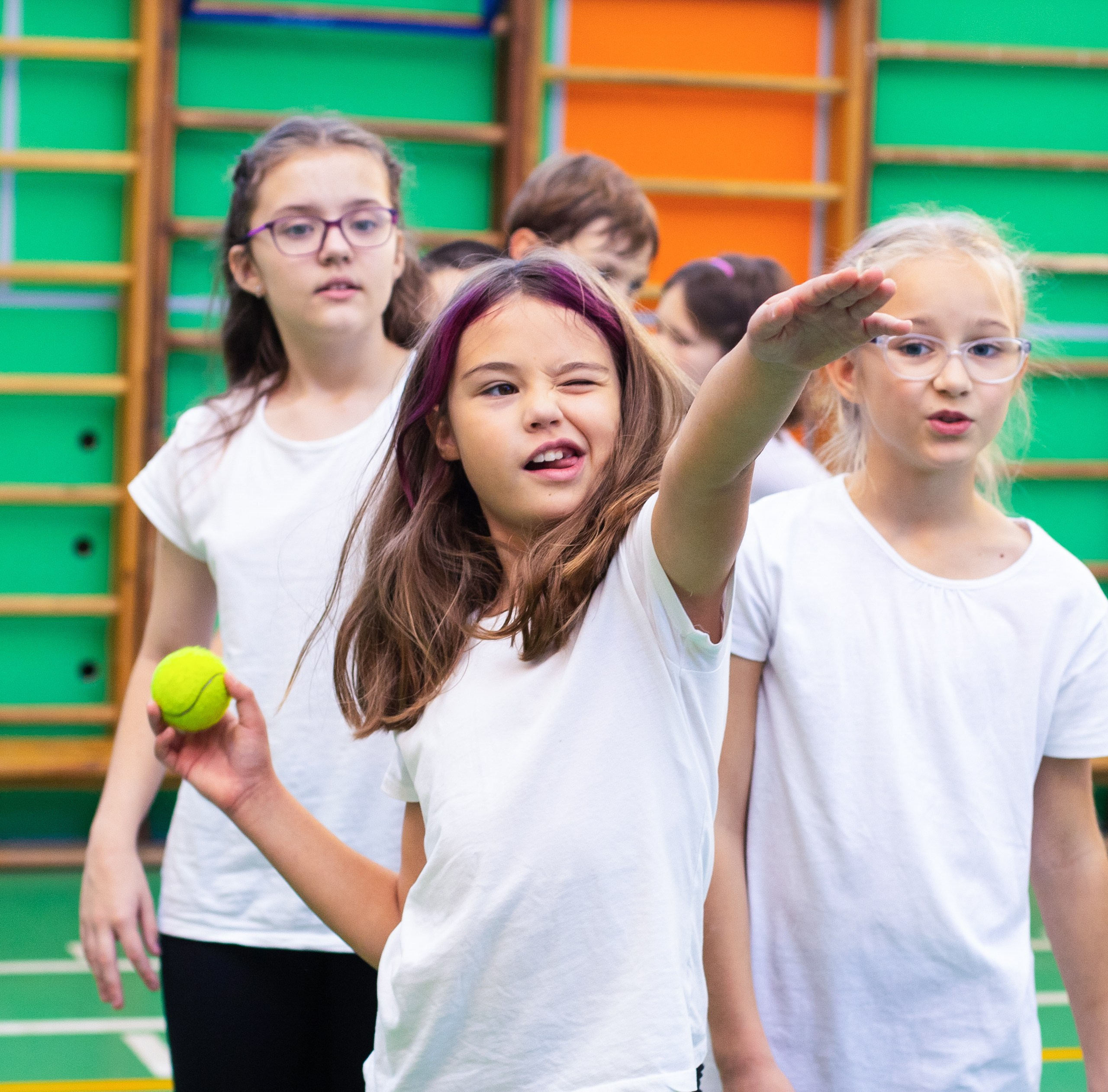 1 день в школе фото. ВЫПУСКНЫЕ АЛЬБОМЫ для детского сада и школы Санкт-Петербург и Лен. область