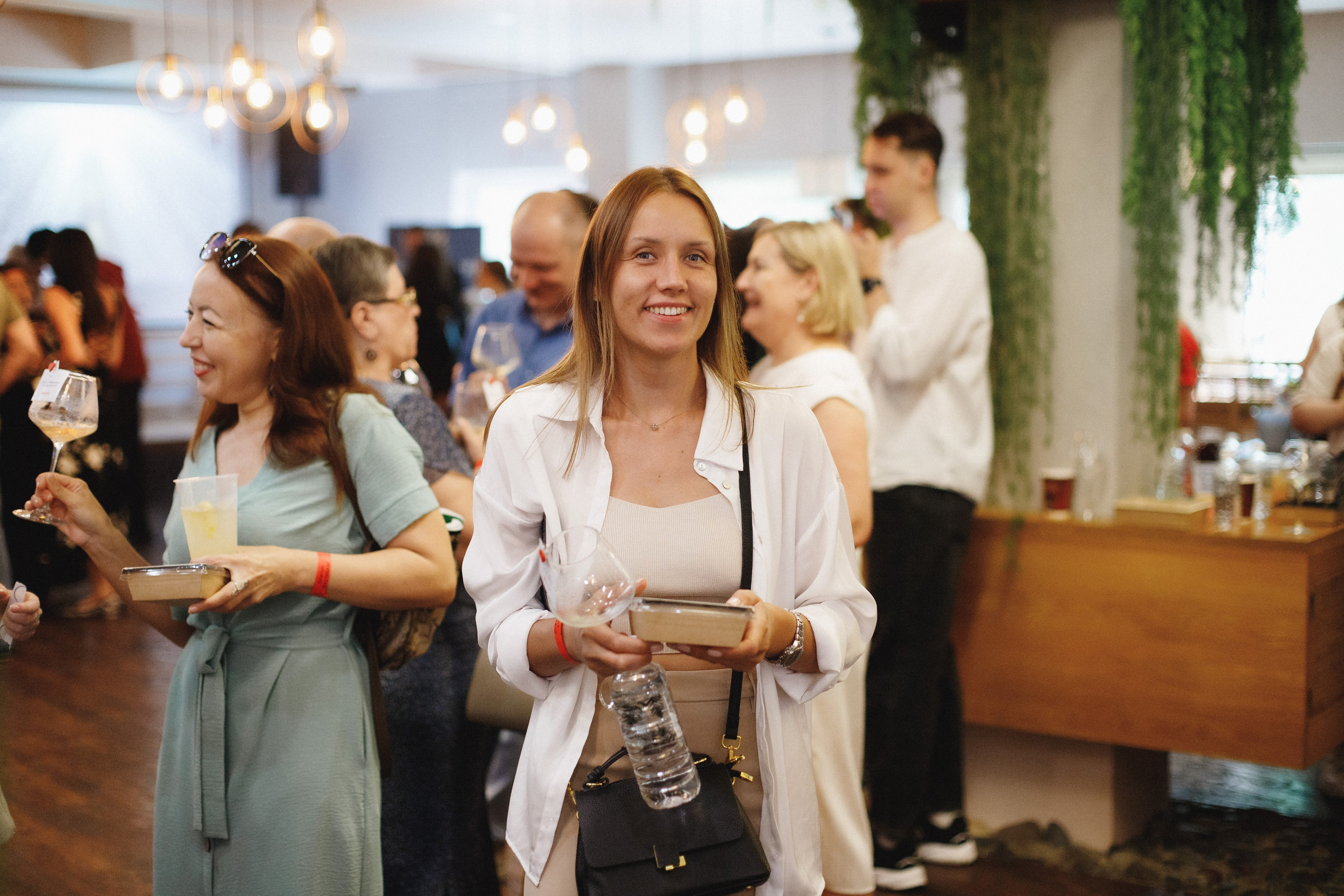 ФЕСТИВАЛЬ РОССИЙСКОГО ВИНА. СВОИ. ФОТООТЧЕТЫ-СОБЫТИЯ-МЕСТА