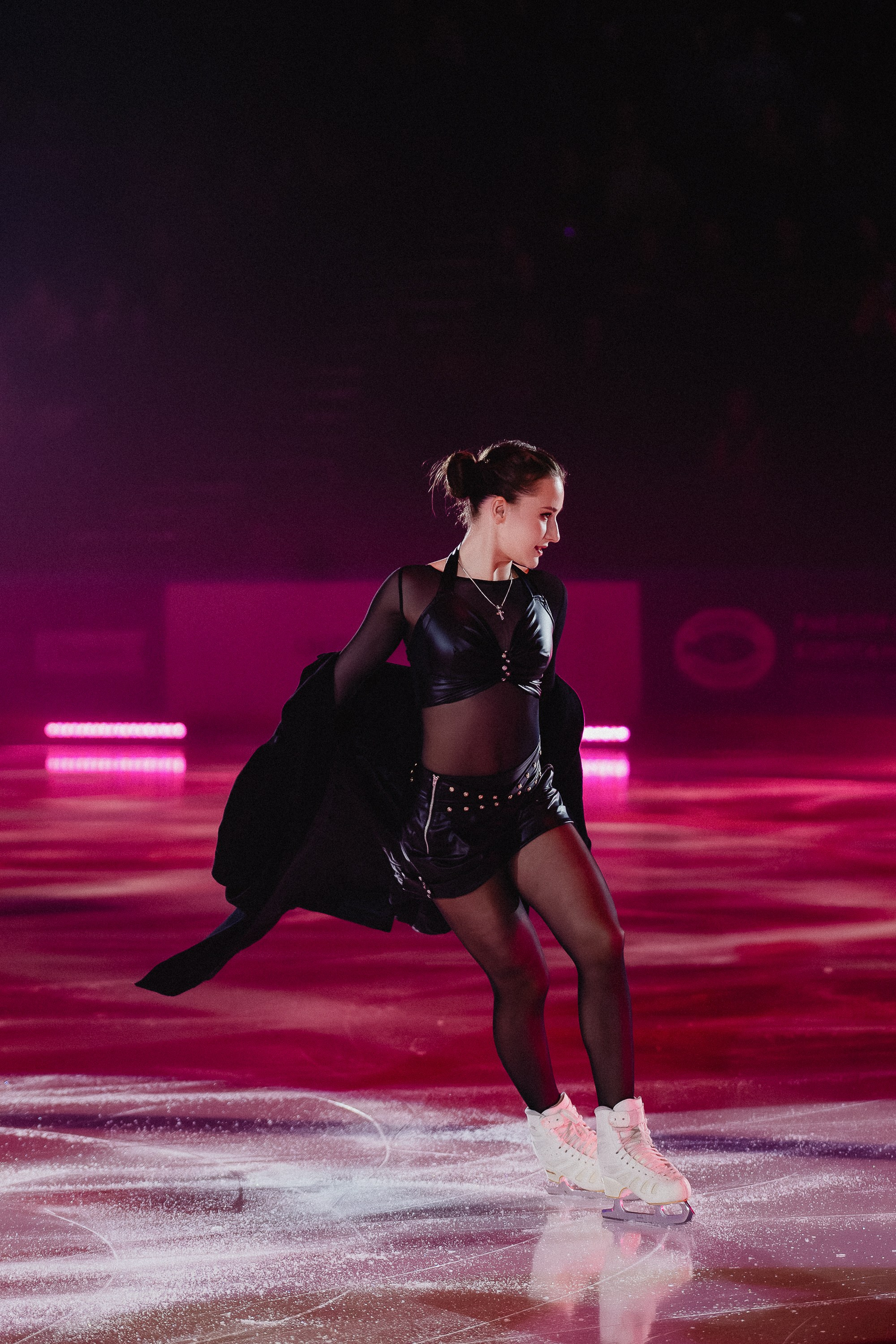 Шоу Этери Тутберидзе в Новосибирске. Воробьева Ксения — Спортивный и танцевальный фотограф Новосибирск