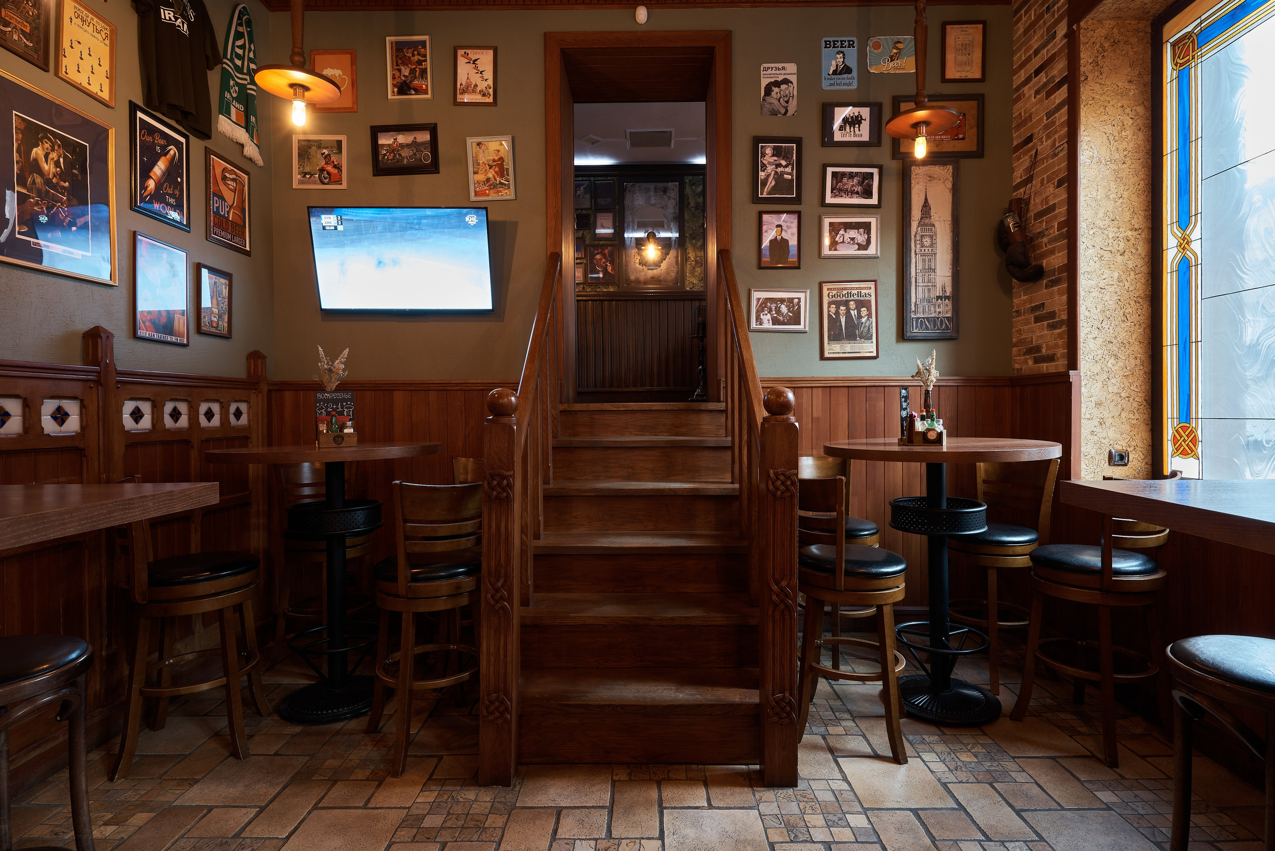 The Tony Pub. Абросимов Лев интерьерный и архитектурный фотограф