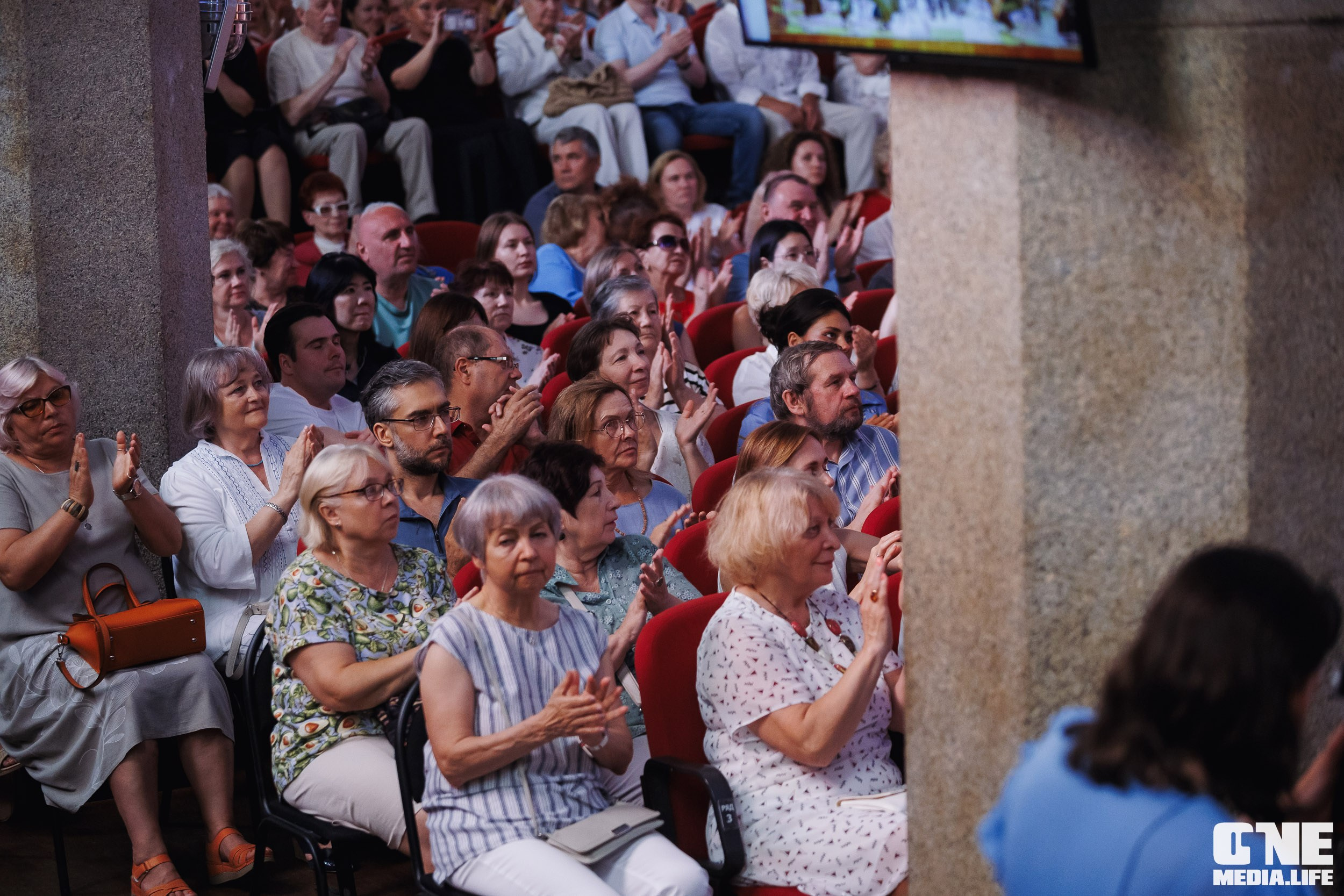 Фоторепортаж из Калининградской филармонии. One Media Life: фоторепортажи, фотоотчеты с мероприятий и заведений