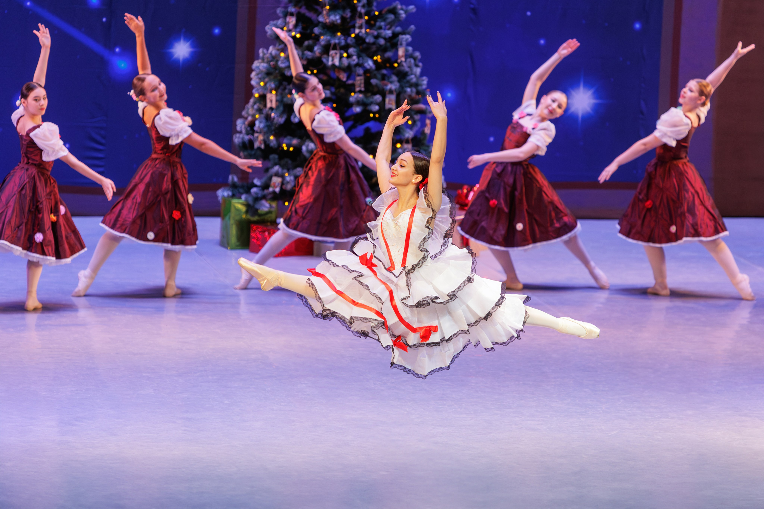 Балет «Фея кукол» от студии Синяя птица. Выпускные альбомы и школьный фотограф в Подольске, Троицке, Щербинке, Москве и Московской области