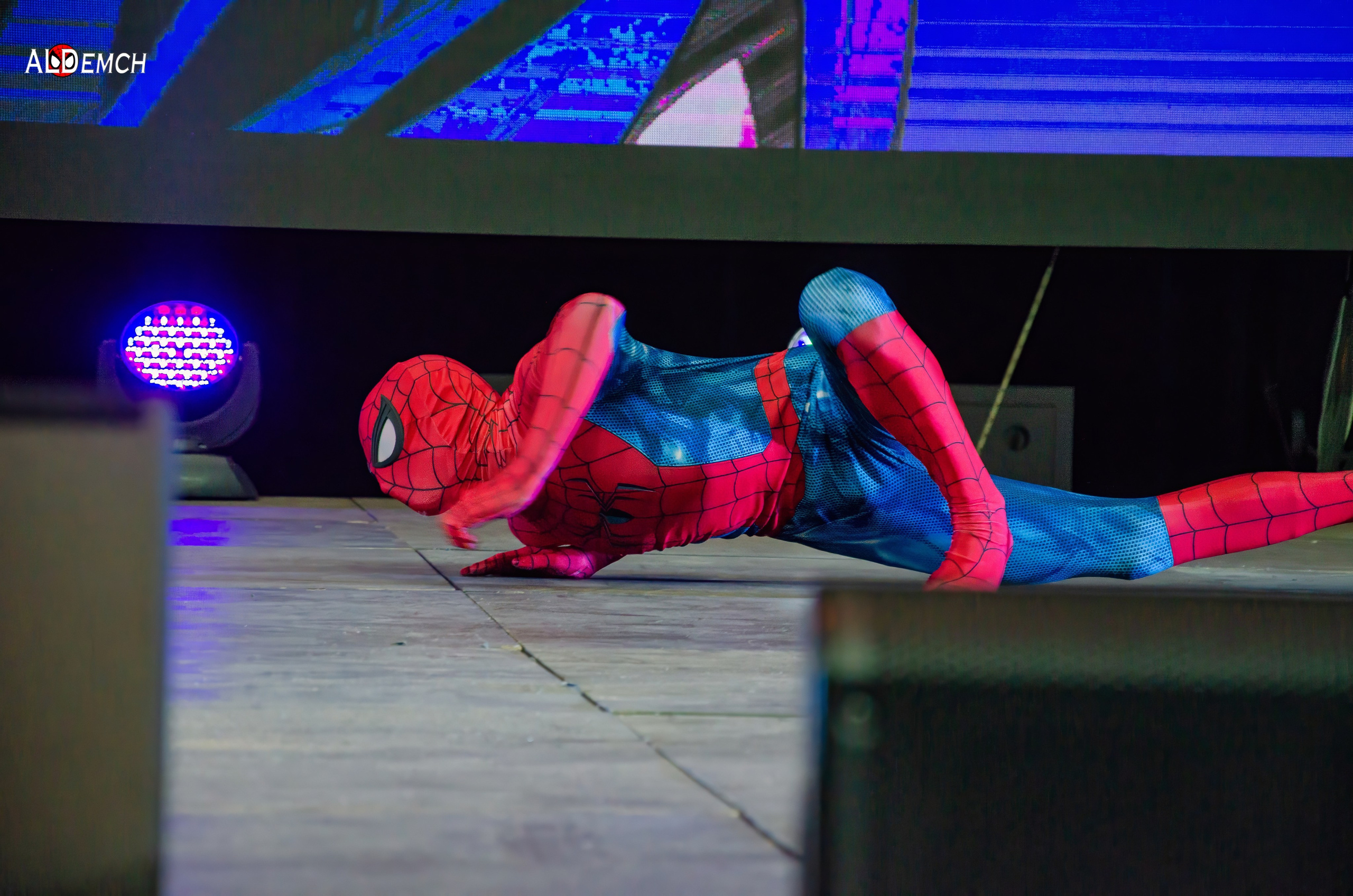 Марвел комикс картинки персонажей и косплей фото в России