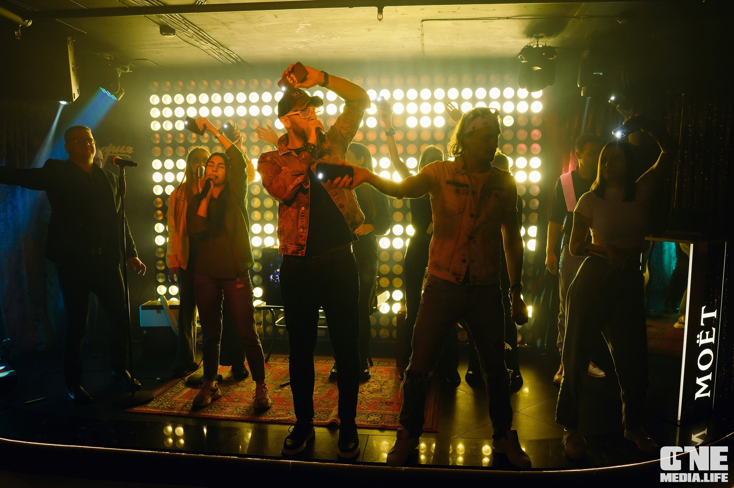 Фоторепортаж из караоке-клубе Эйфория. One Media Life: фоторепортажи, фотоотчеты с мероприятий и заведений