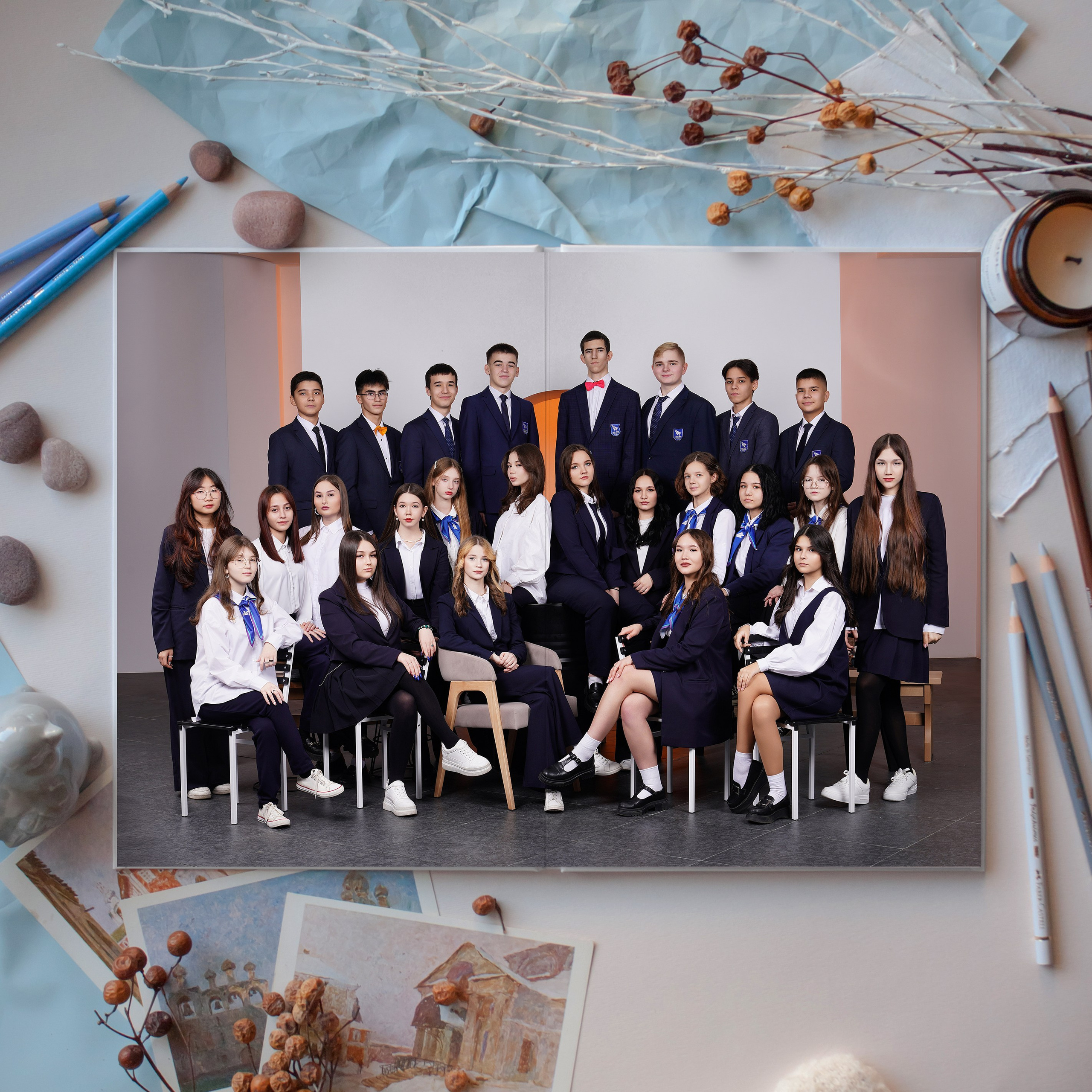 Стандартный-3300 рублей. Выпускные альбомы в Набережных Челнах