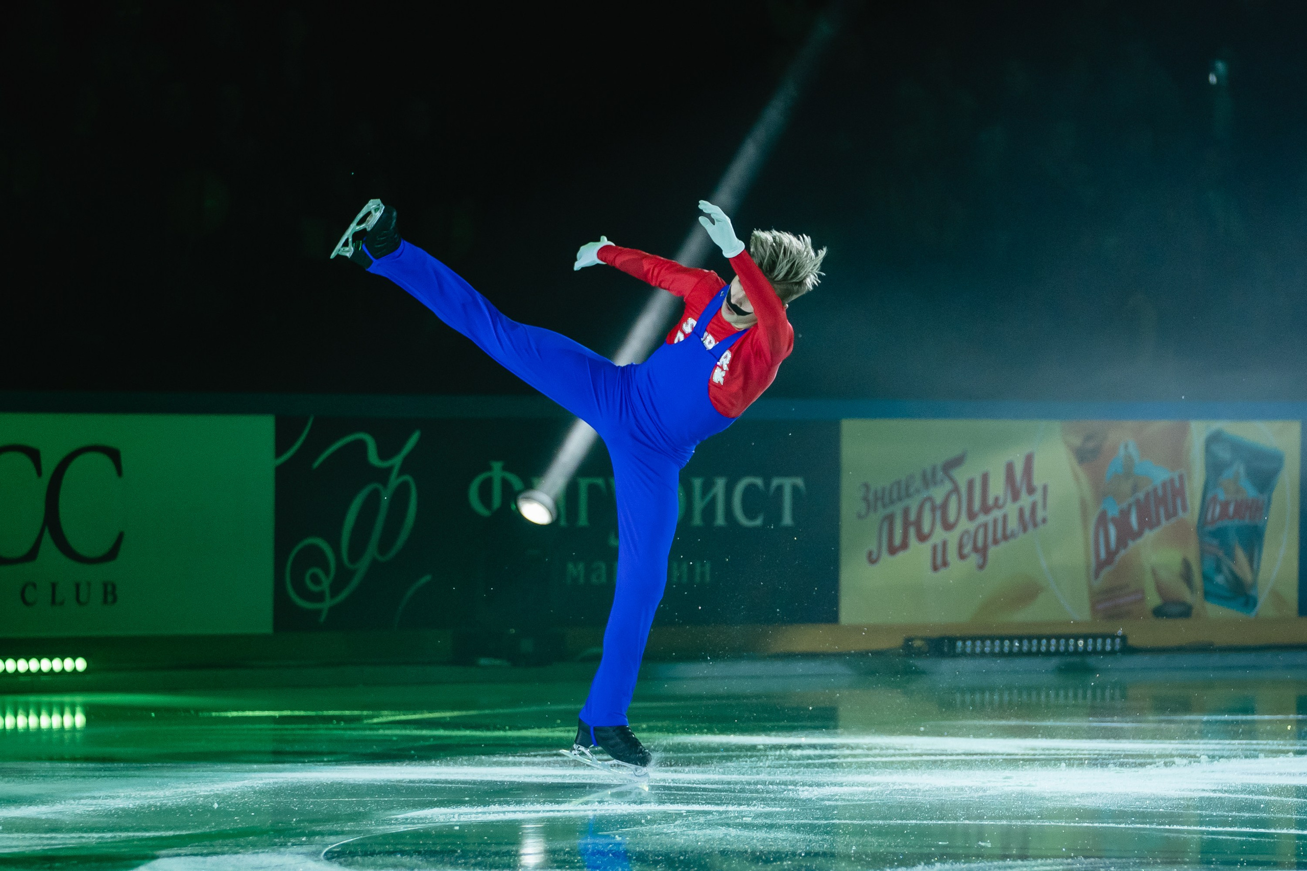 Шоу «Чемпионы на льду» в Новосибирске. Воробьева Ксения — Спортивный и танцевальный фотограф Новосибирск