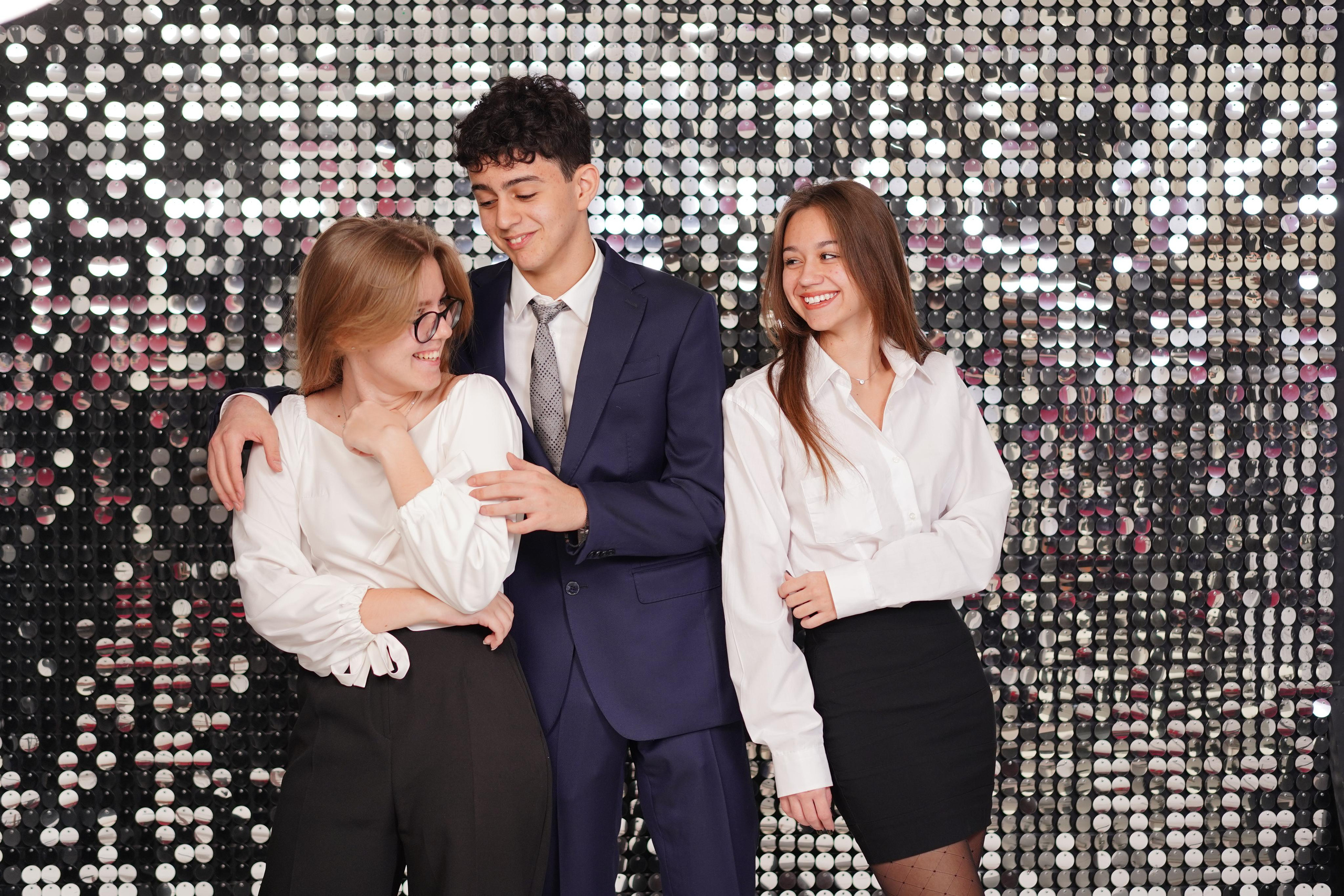 MEMENTO.Выпускные альбомы, школьные, юбилейные и другие книги. Ростов-на-Дону