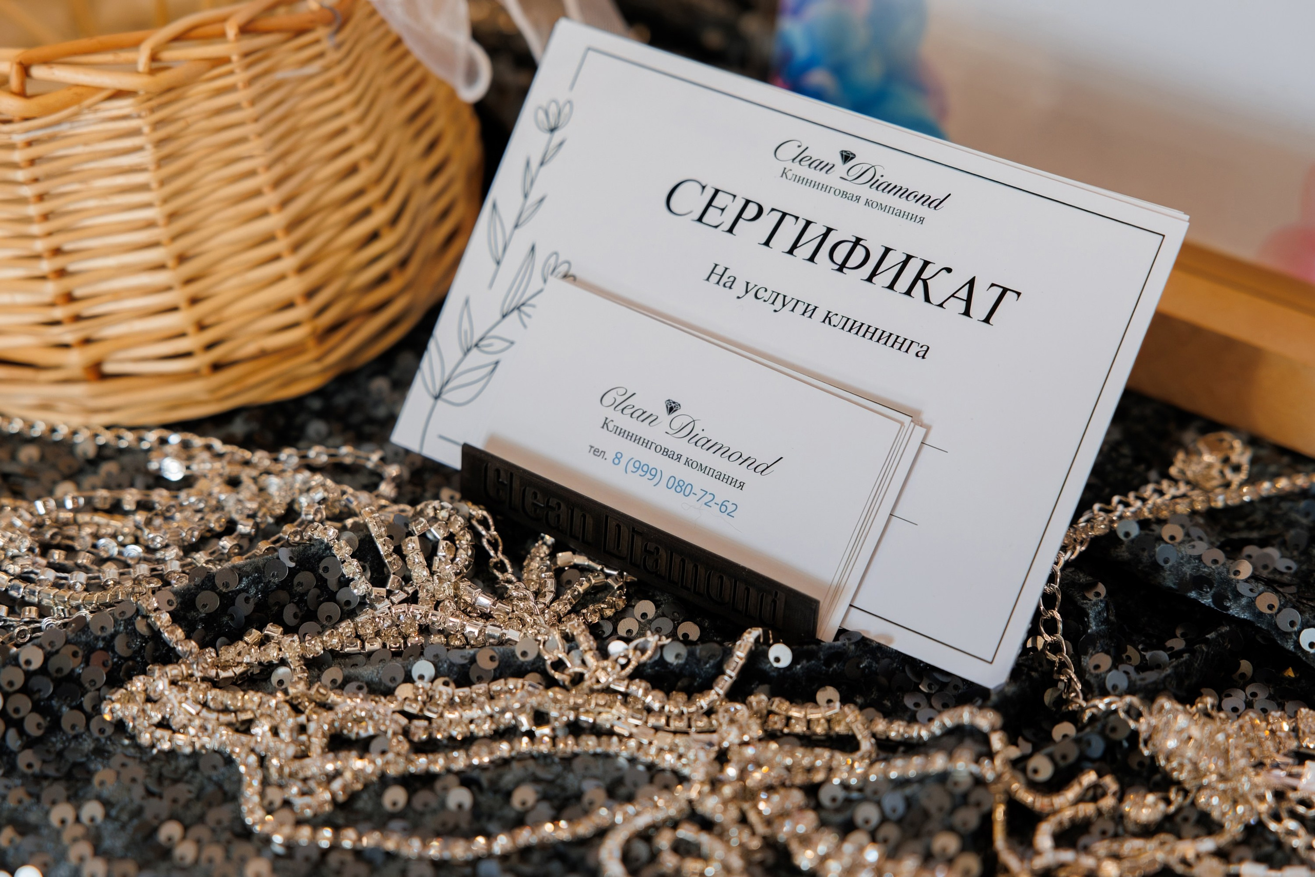 МОДНЫЙ ПОКАЗ. СВОИ. ФОТООТЧЕТЫ-СОБЫТИЯ-МЕСТА
