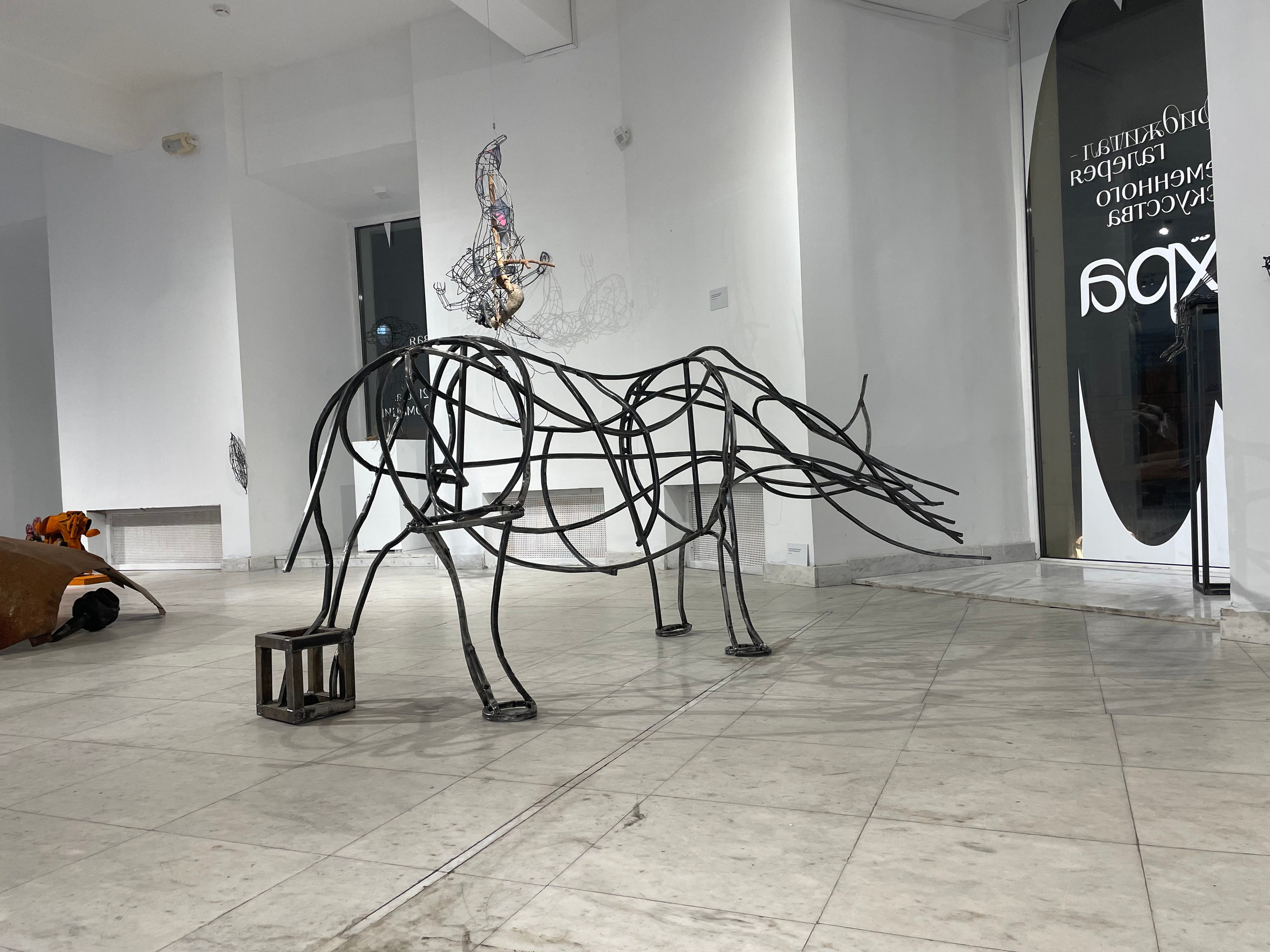 Носорог / rhinoceros. Художник — скульптор Антонина Фатхуллина