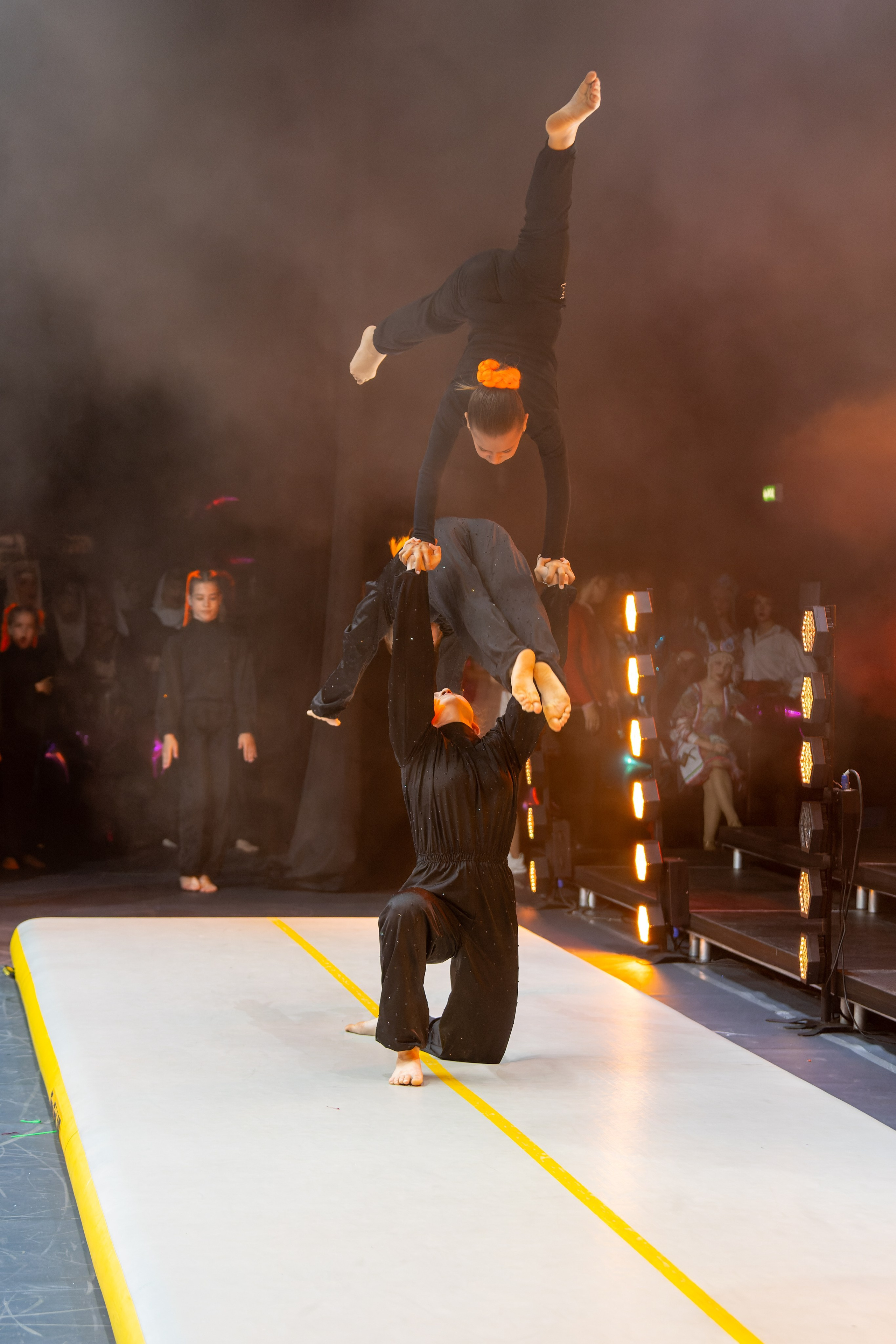 сцена окружной общественный центре имени Моссовета