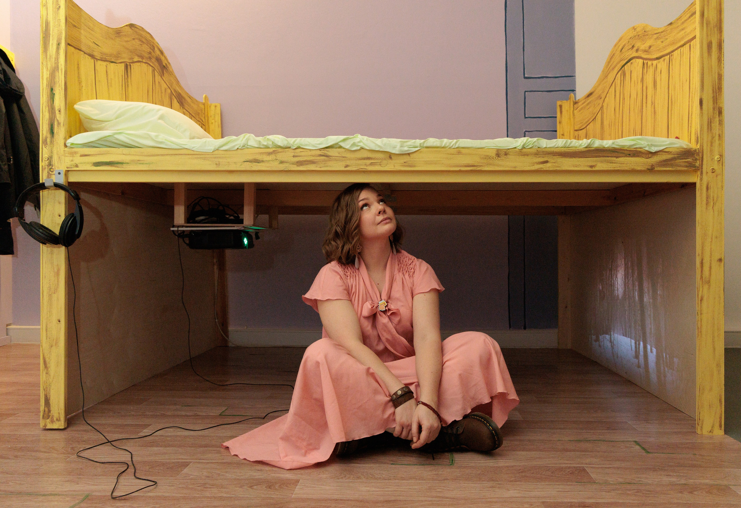 Инсталляция «Придумала» Ольги Михальчук, Винзавод, 2024. Ольга Михальчук, художница и фотограф