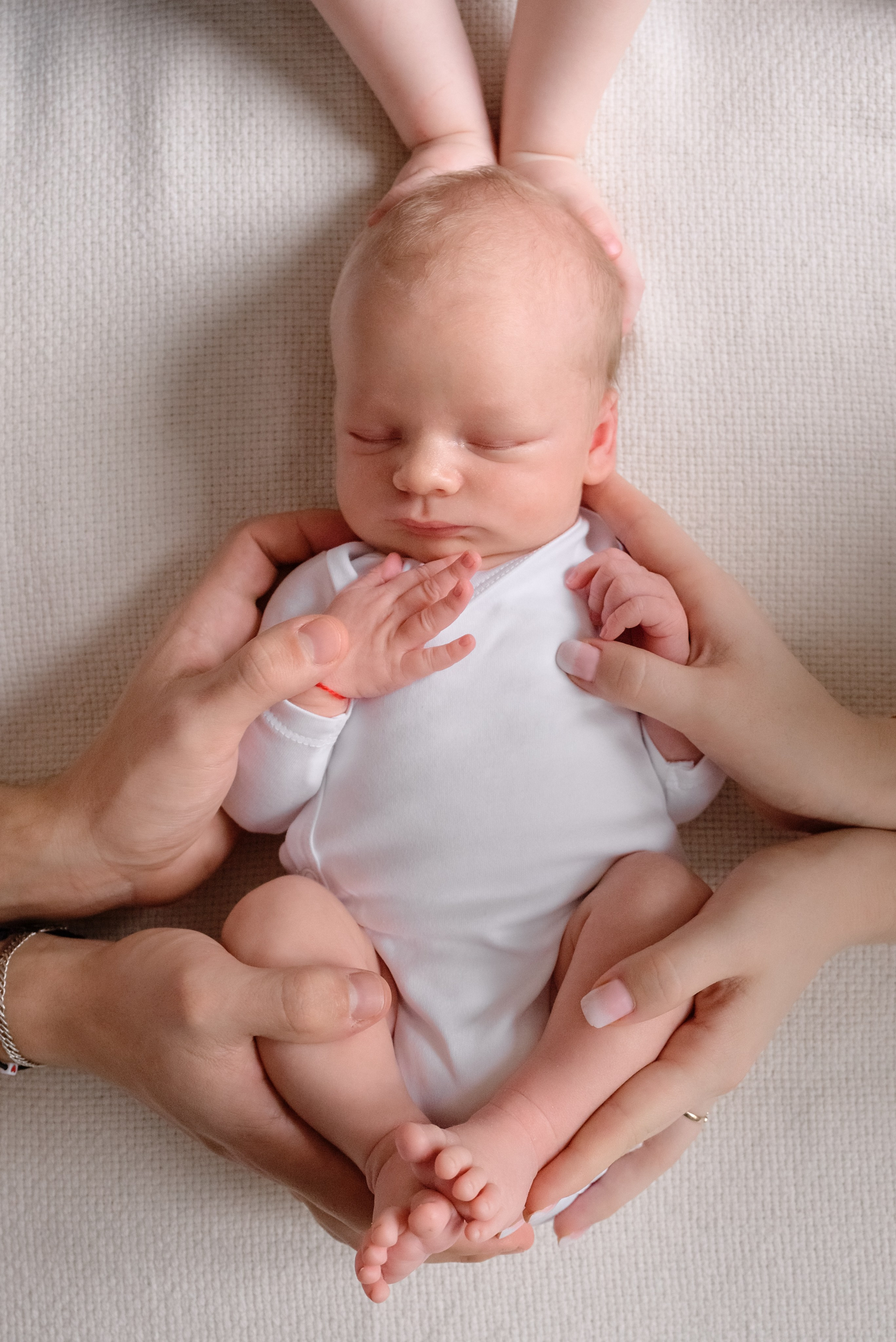 Фотосессия новорожденных Natural Simple. Семейный фотограф и фотограф новорожденных г. Солигорск Галина Демчук