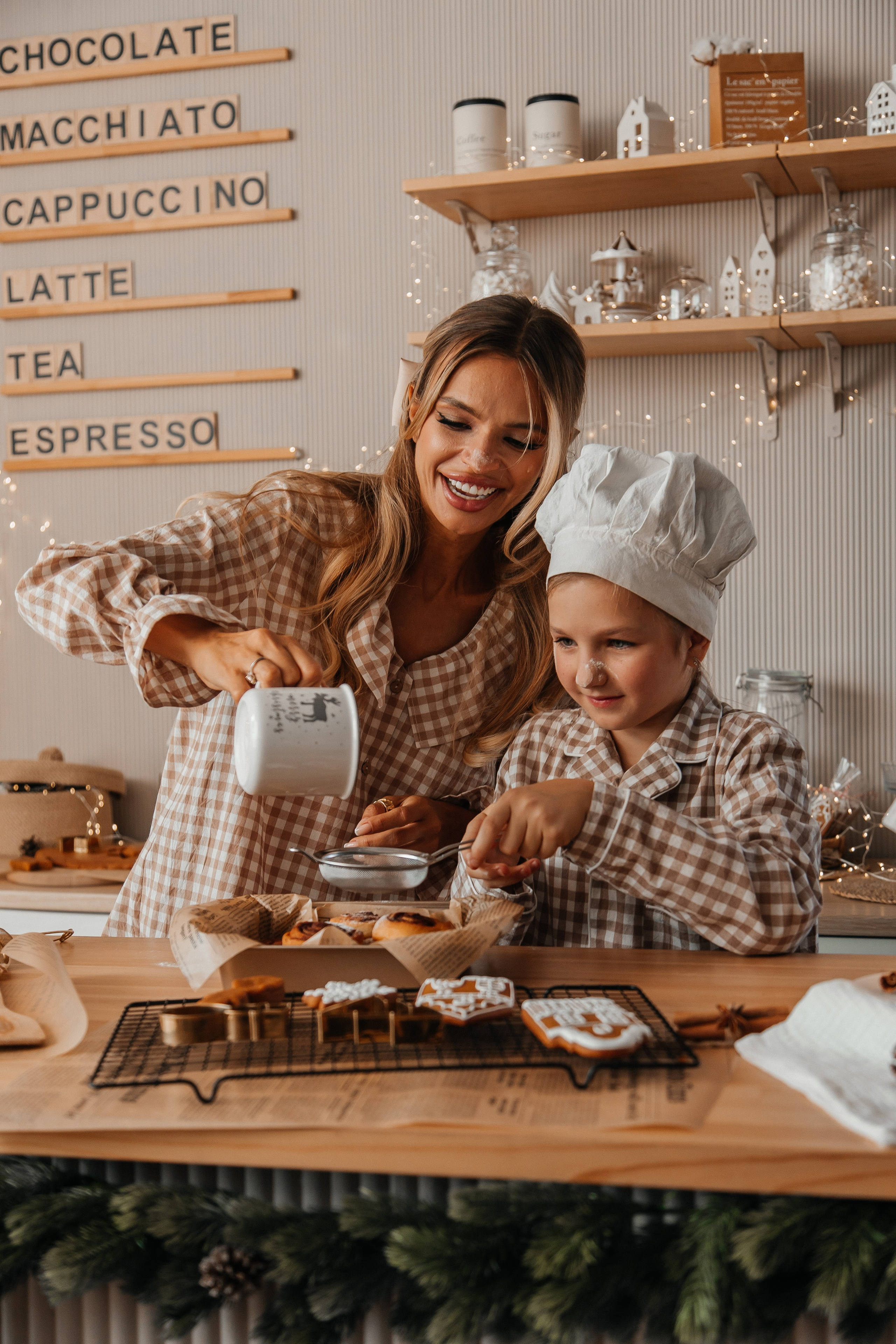 Семейная студийная съемка. Семейный фотограф в Сочи, Лоо, Дагомысе, Вардане Кучумова Олеся