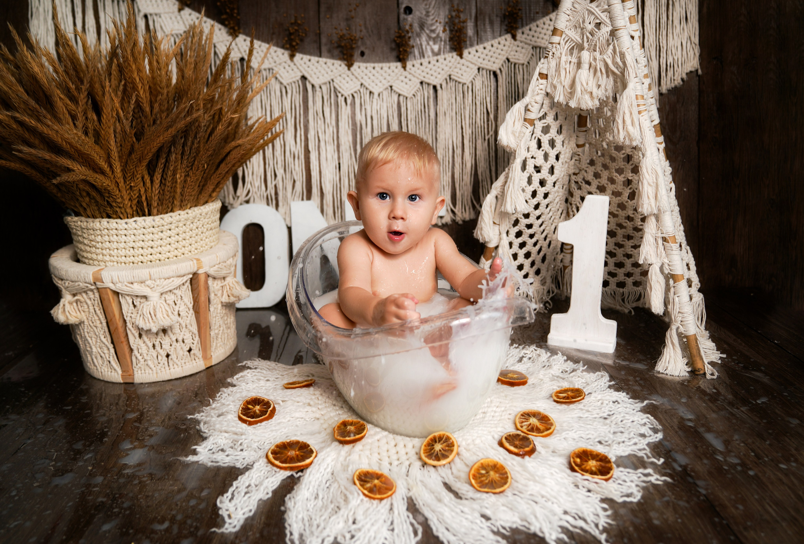 Фотосессия ГОДОВАСИЕ. Фотограф новорожденных, детей до года и беременных в Симферополе