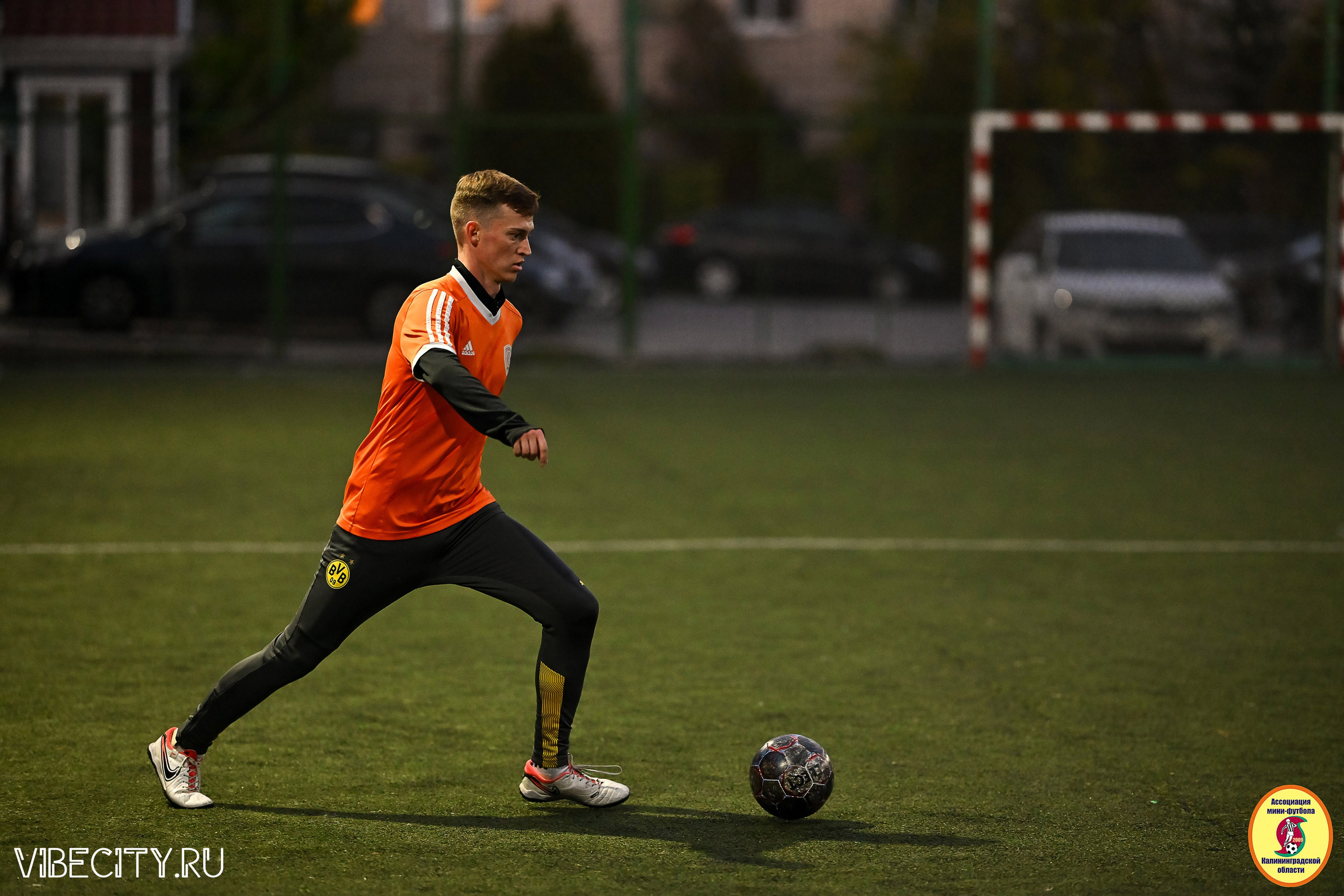 ИГРЫ МИНИ-ФУТБОЛЬНОЙ ЛИГИ. VIBECITY.RU Вайб Сити Ру Фоторепортажи Фотоотчеты Калининград
