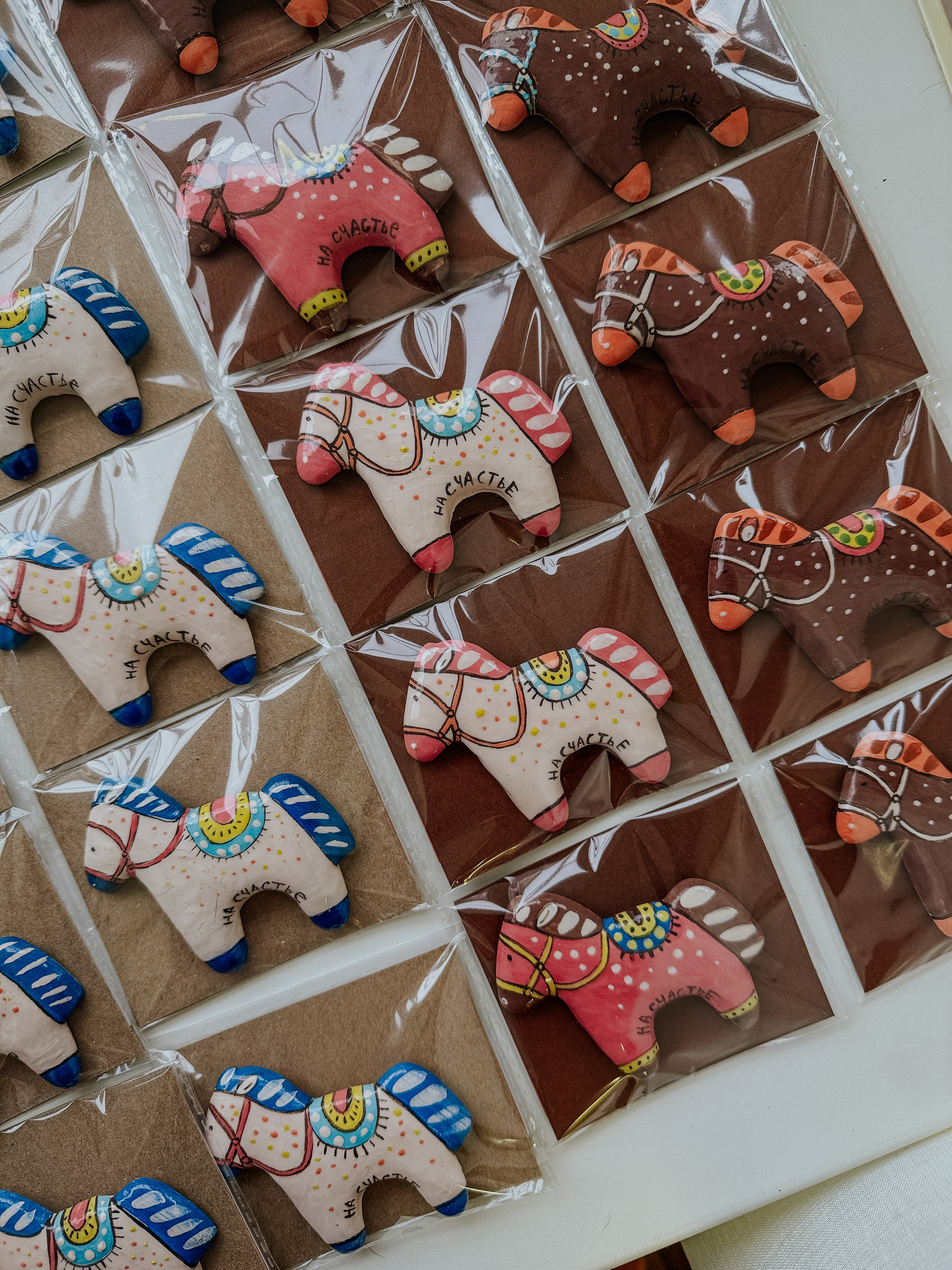 авторскаякерамика керамика мастеркласс гончарныйдворнижний тагил гончарныйдвор гончарка мастеркерамист мастерскаякерамики керамикааленыкосиновой лепкаизглины фотографкерамист кружевотагил колоколтагил гончарнаяшколаколокол подсвечникизглины тарелкаизглины чайныйнабор пуэр подставкаподфото магнит лошадкамагнит подставкаподблаговония