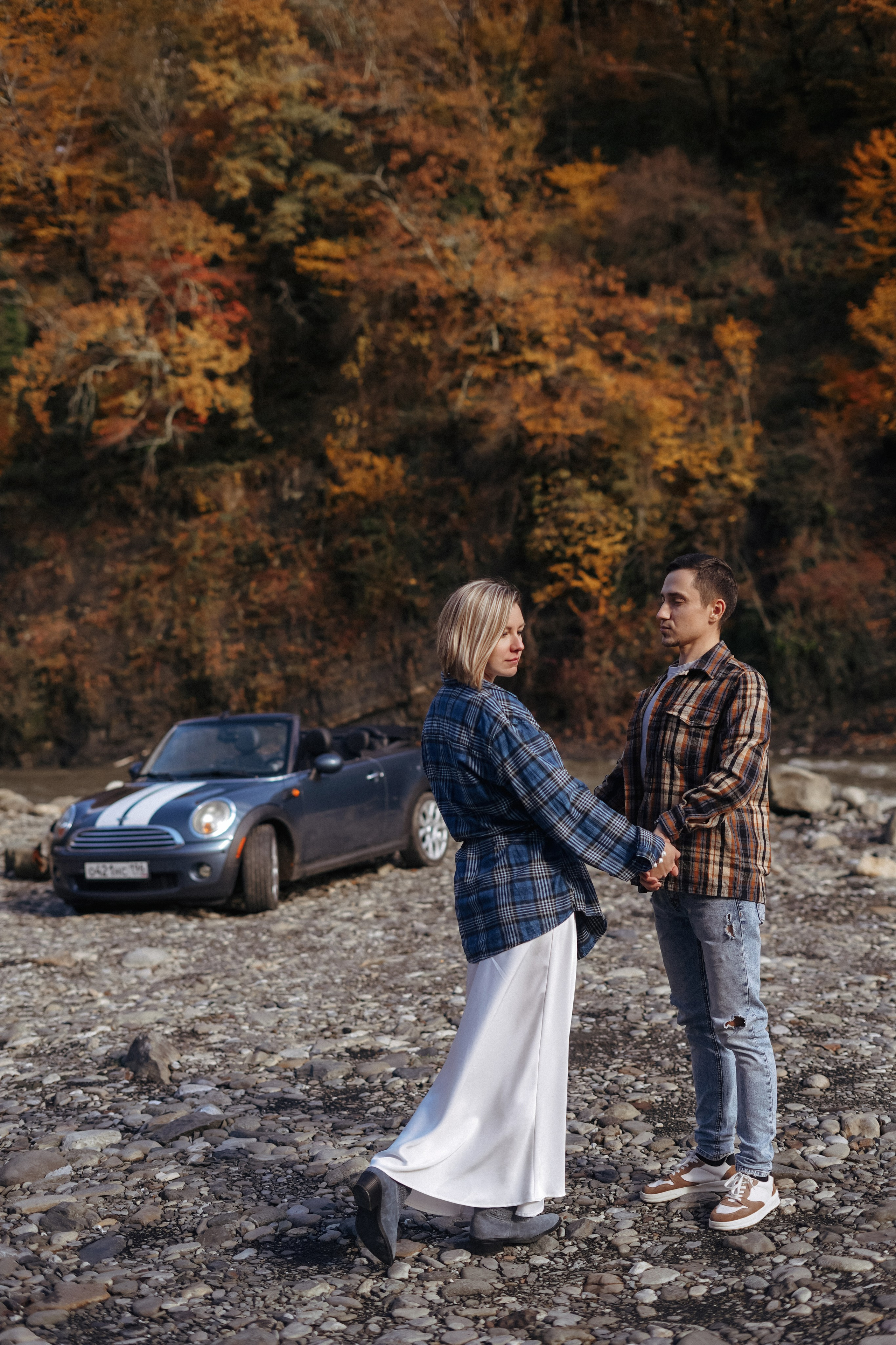 Миша, Лена, Лакки и мини-купер. Фотограф в Сочи и Абхазии | Фототуры | September Air