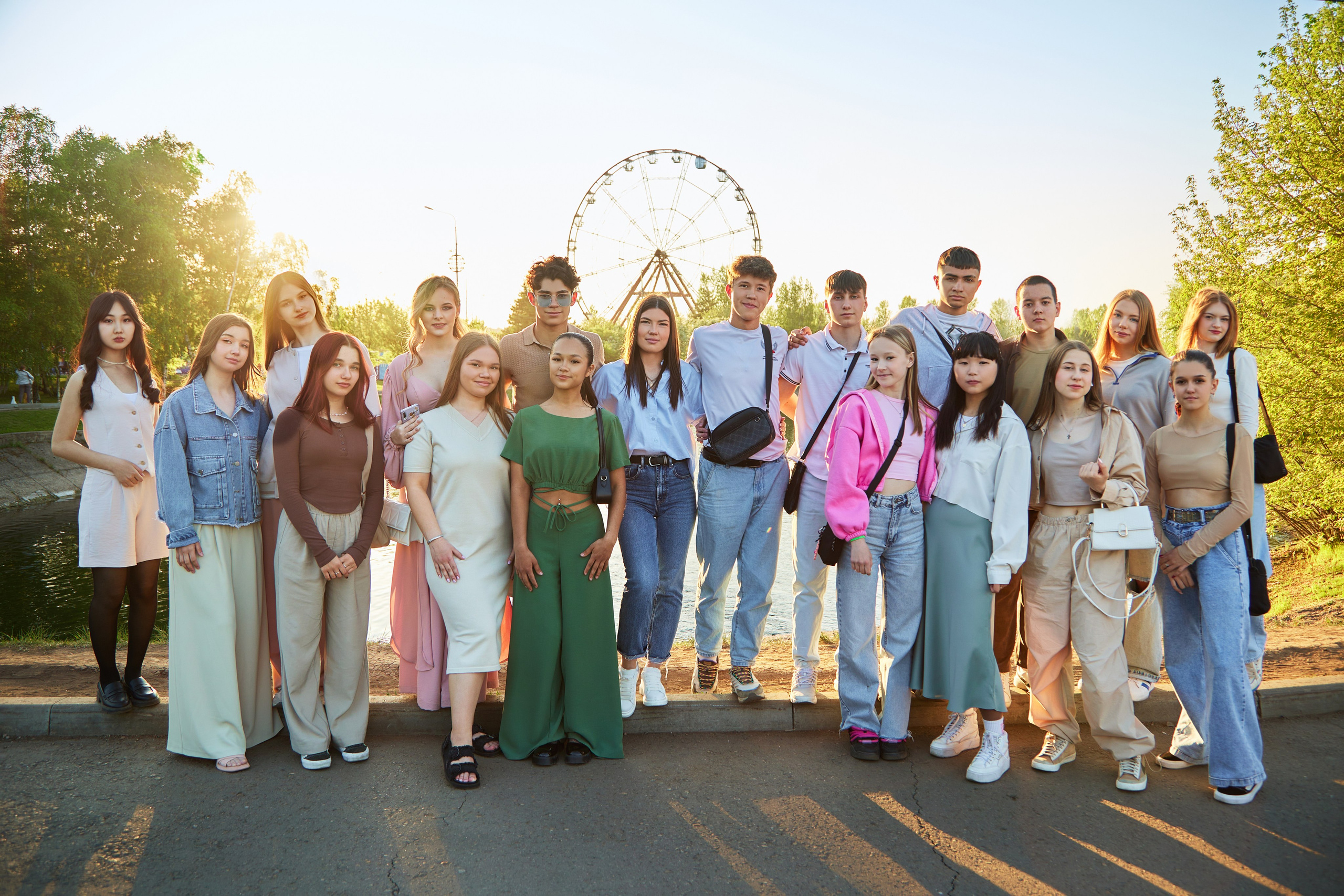 Выпускные альбомы Axioma для старших классов. AXIOMA │ Выпускные альбомы в Иркуске. Альбом в подарок! Закажи сейчас!