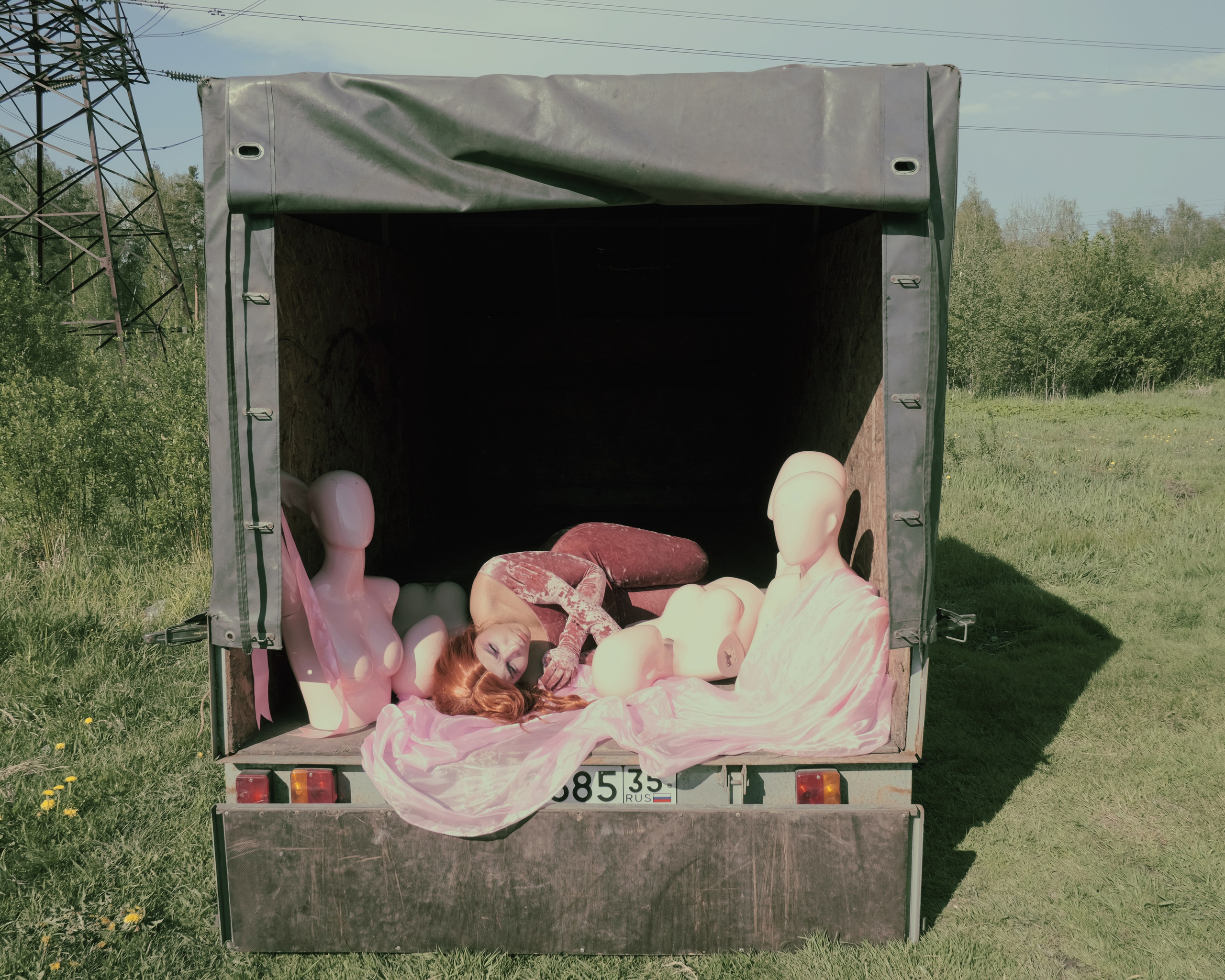 Pretty face. Rosebud. core production