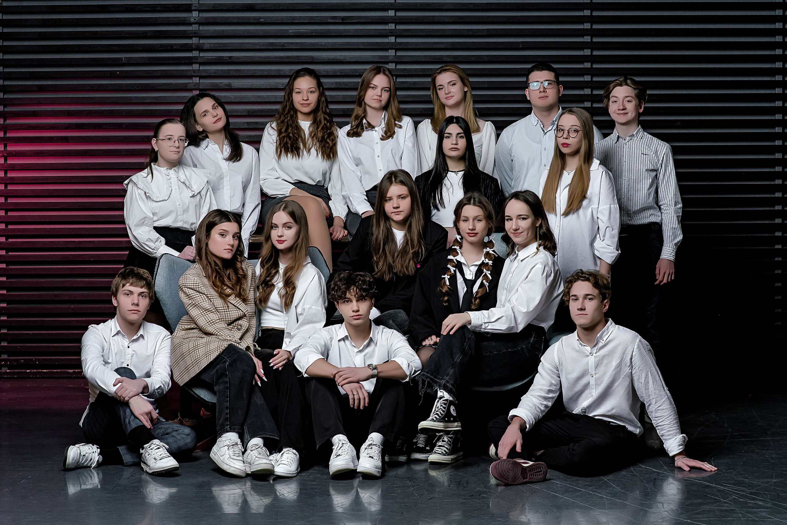 Гимназия № 14 Ростов-на-Дону. Современные Выпускные Альбомы в Ростове-на-Дону