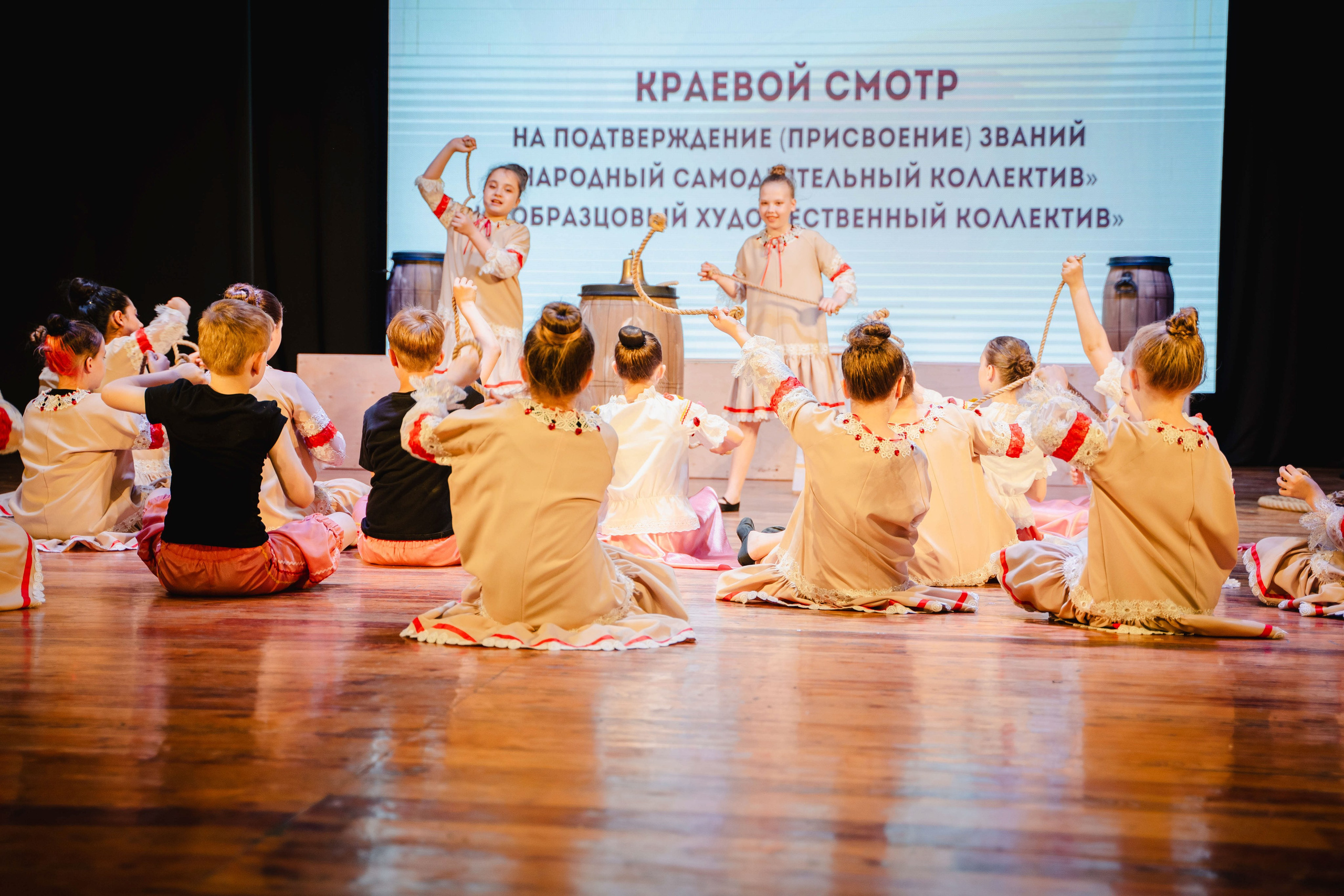 Фееричное выступление театрального коллектива АРТ-Визит г. Краснодар. Фотографы из солнечного Краснодара Вадим и Надежда Митус