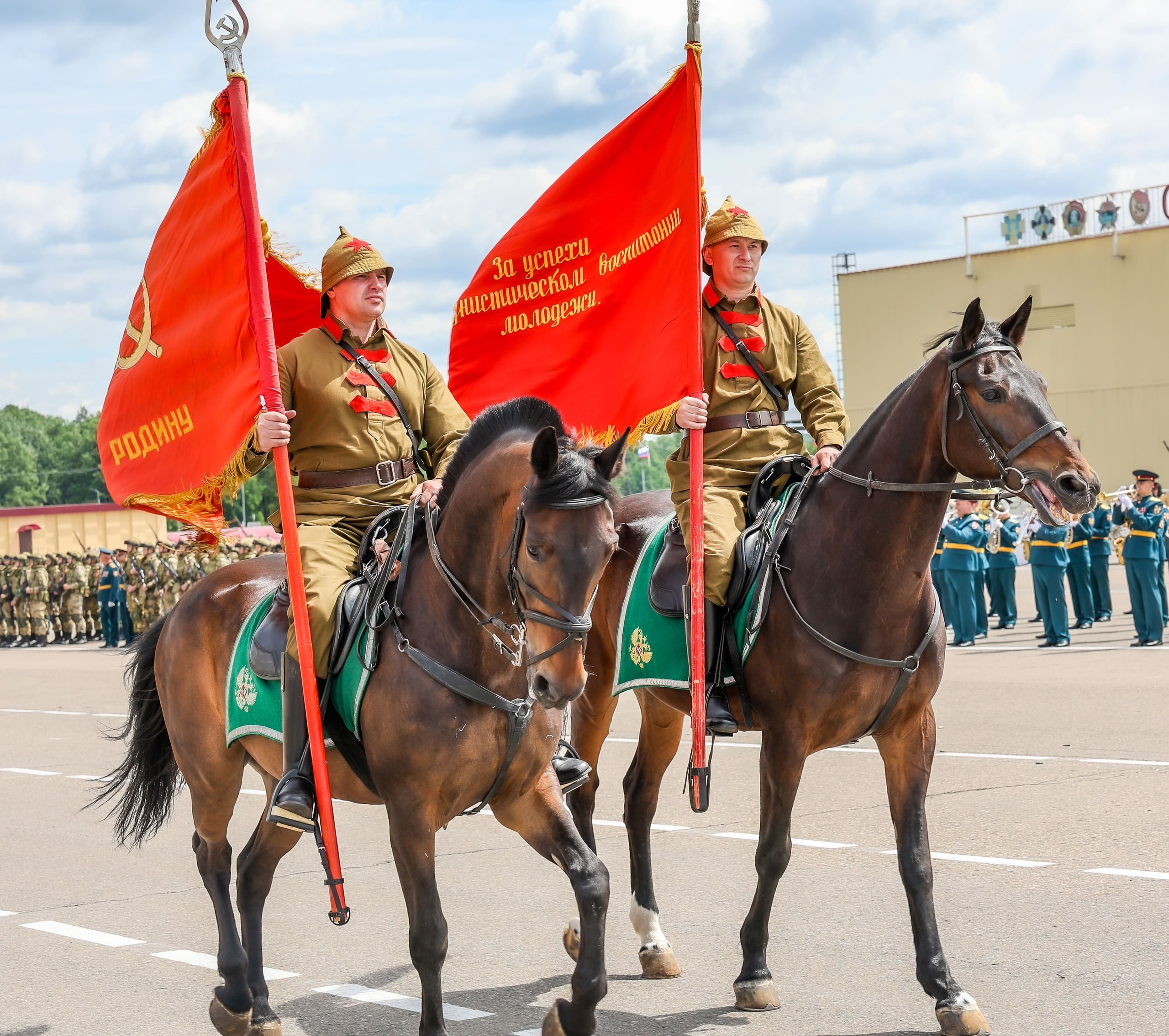 102 года дивизии Дзержинского в Балашихе — фоторепортаж с торжественных мероприятий