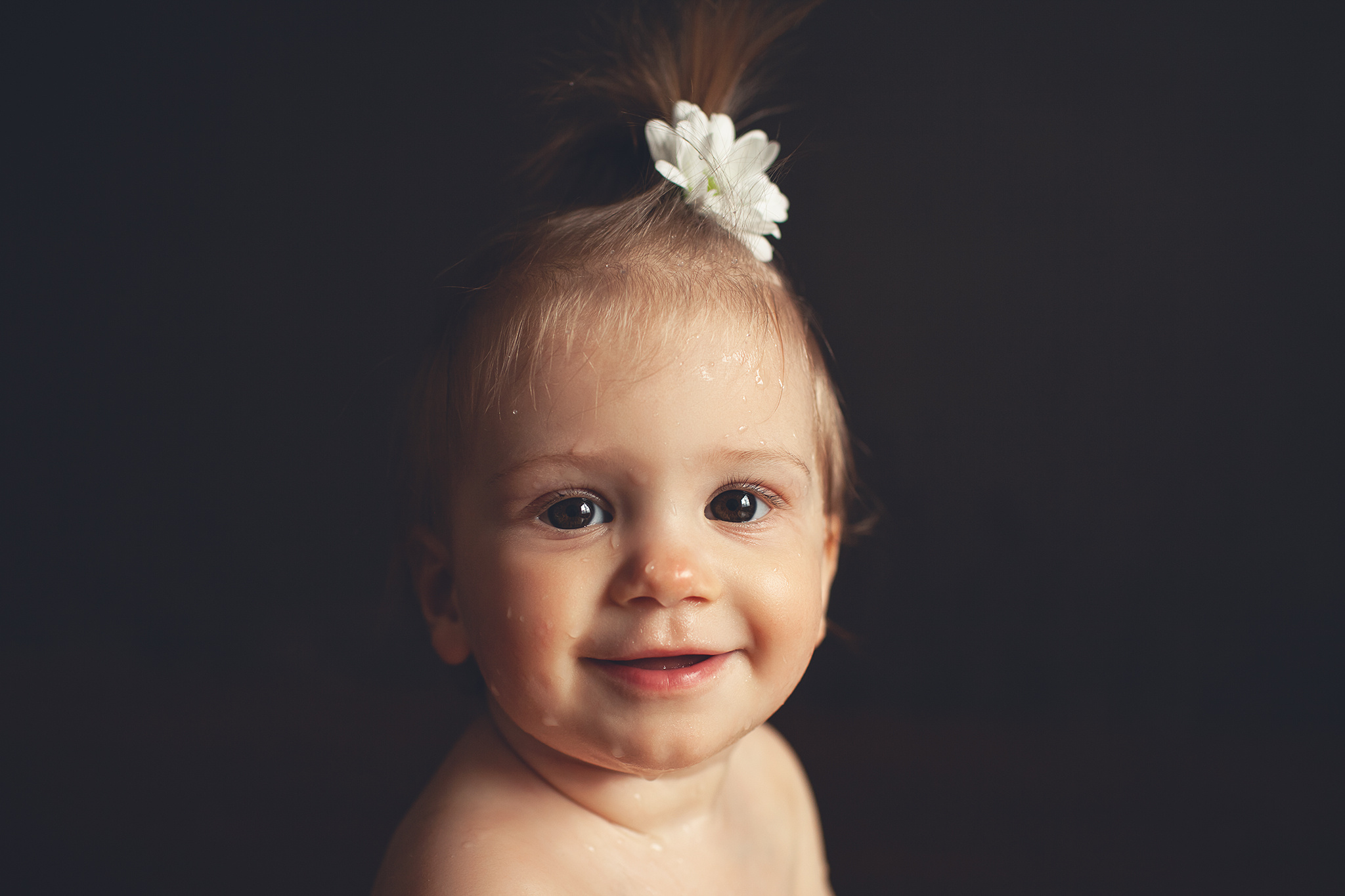 Портрет девочки с ромашками