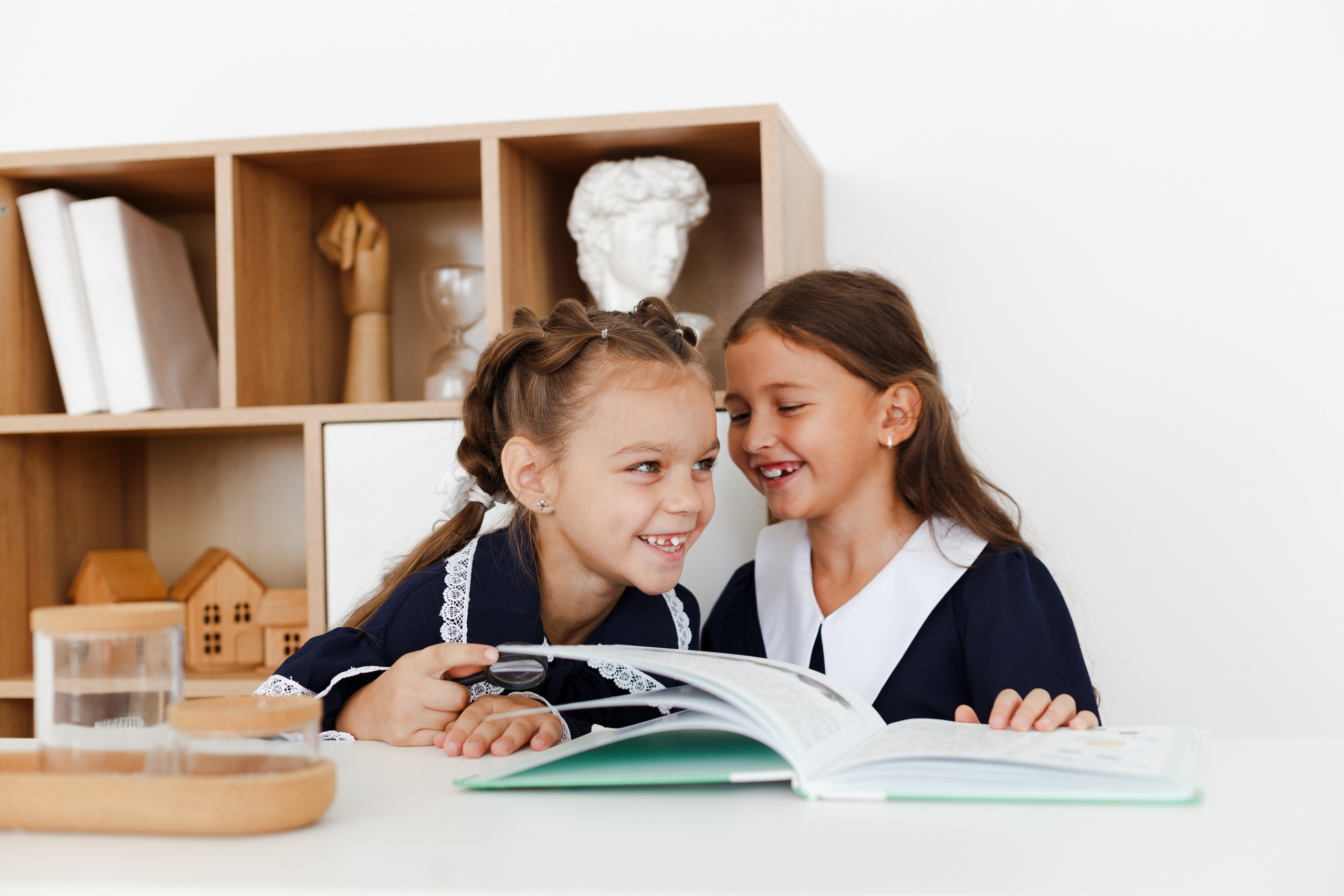 Школьная фотосессия к 1 сентября в студии