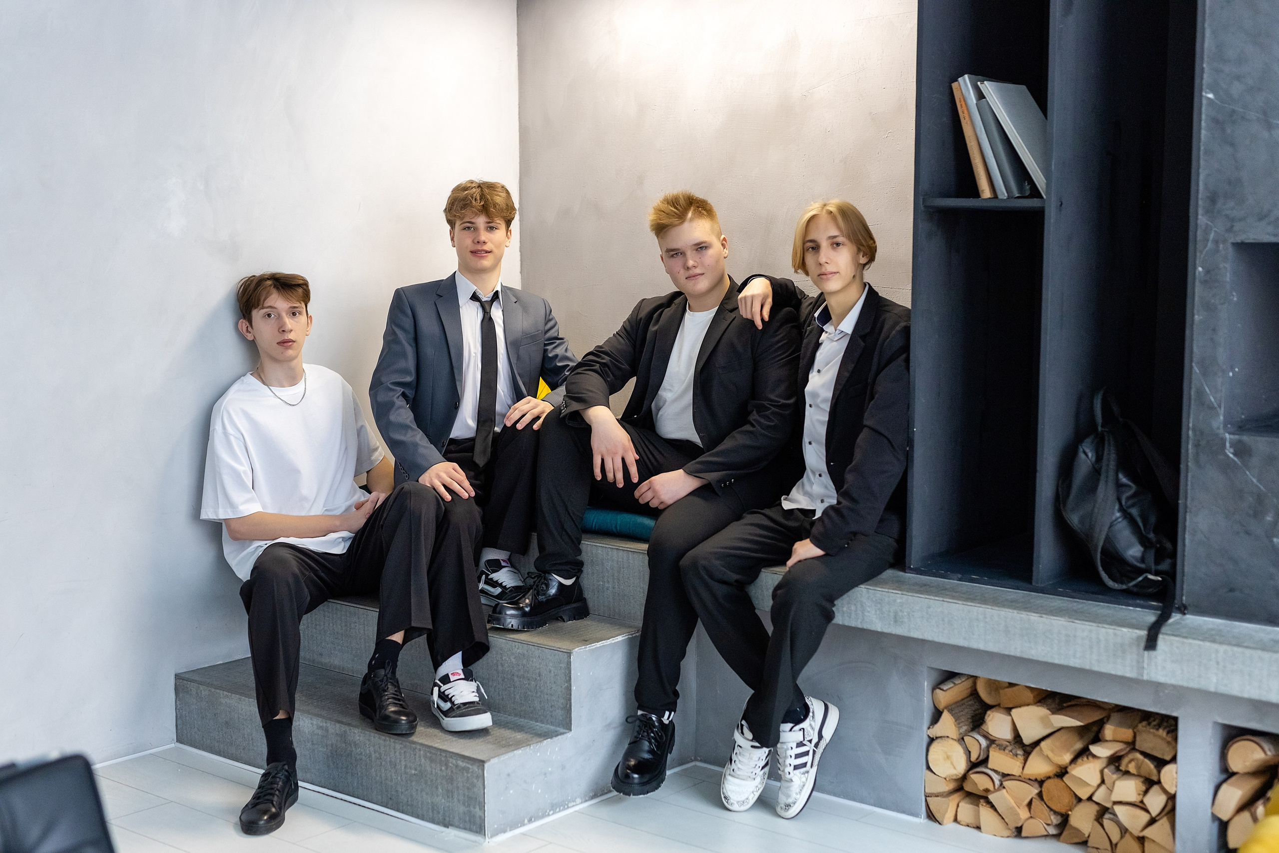 Выпускной альбом Владивосток 11 класс. Стильный выпускной альбом Владивосток фотограф Вероника Мигачева