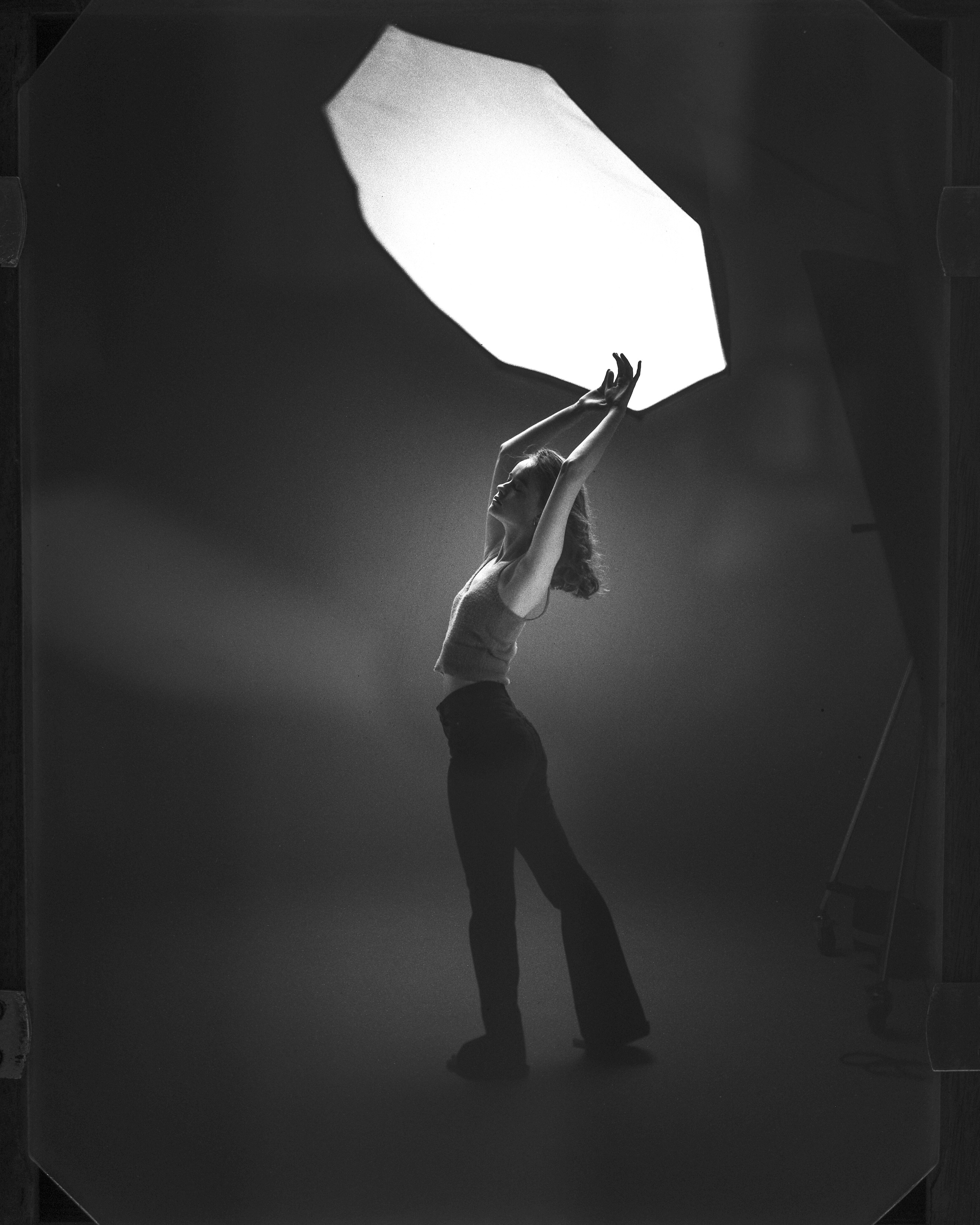 Ellesaris - преподaвaтель. Newschool — Курсы фотографии во Владивостоке