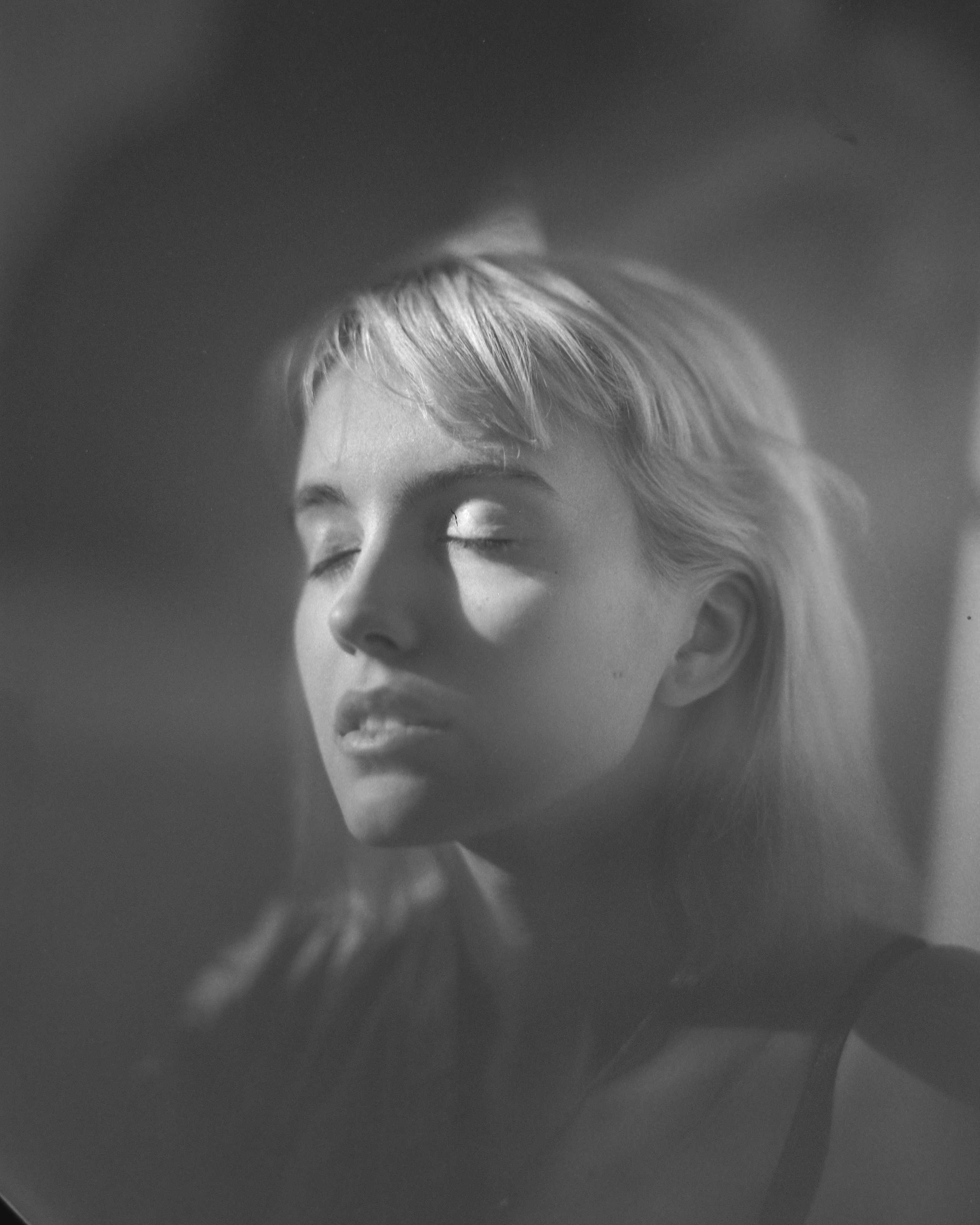 Ellesaris - преподaвaтель. Newschool — Курсы фотографии во Владивостоке