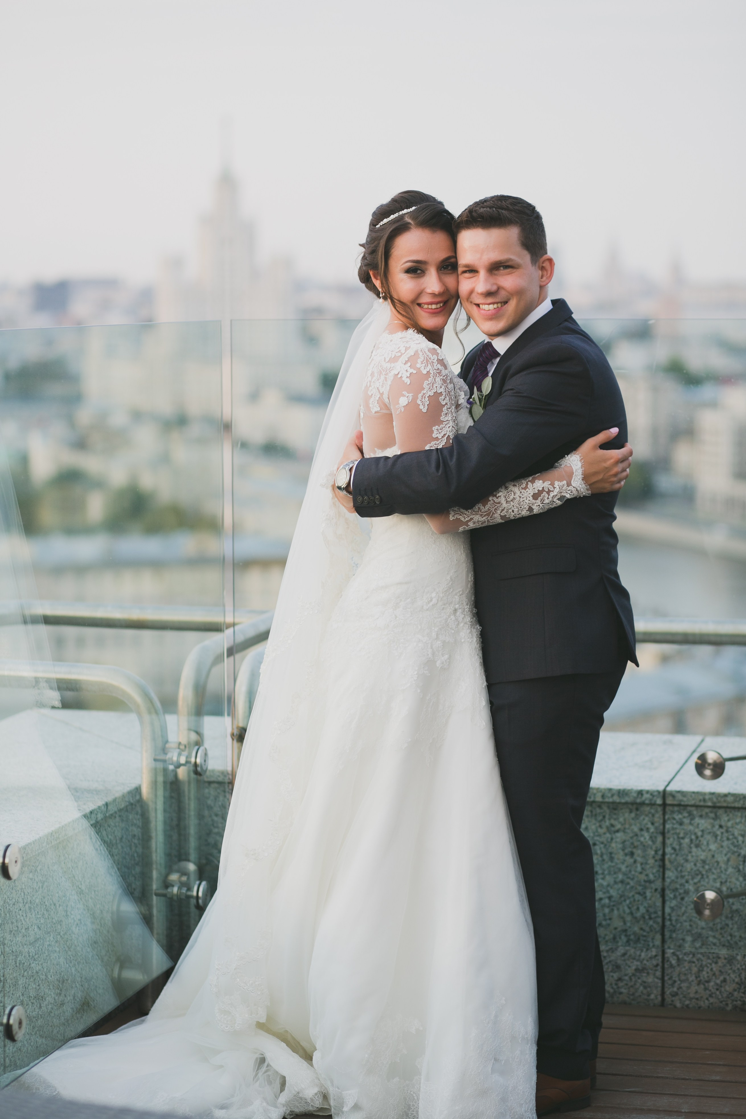 Свадебный фотограф и видеограф Павел Коротков. Эмоции фото и энергия видео, два в одном - вот моё кредо. Свадебный фотограф и видеограф в Москве и области. Выгодное предложение — два в одном