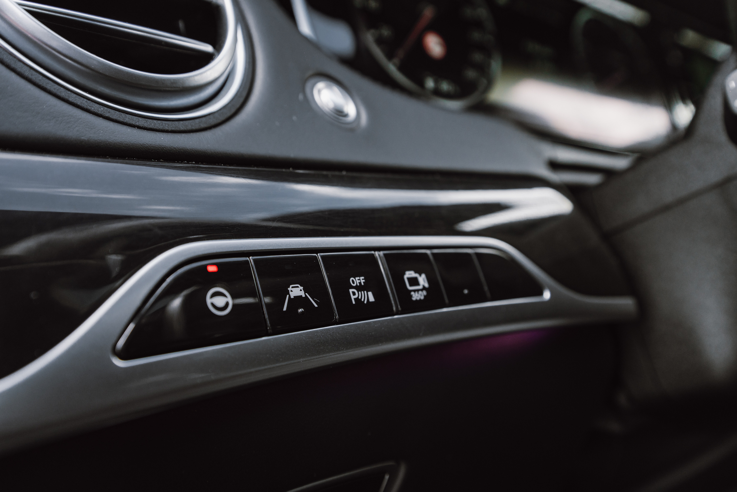 Mercedes S-Class. Svyatoslav Bunkov | photographer