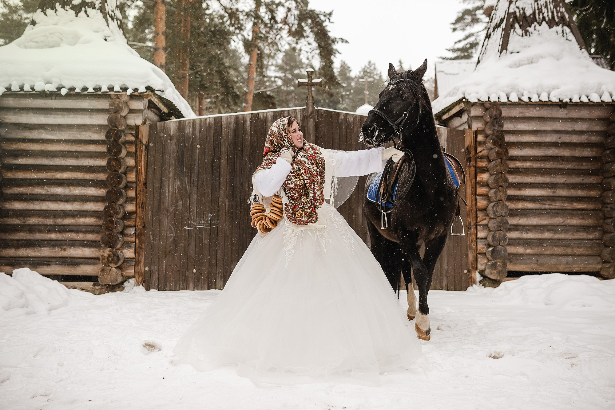 Зимняя свадьба в народном стиле. Свадебный фотограф в Дубне Алексей Фонарёв