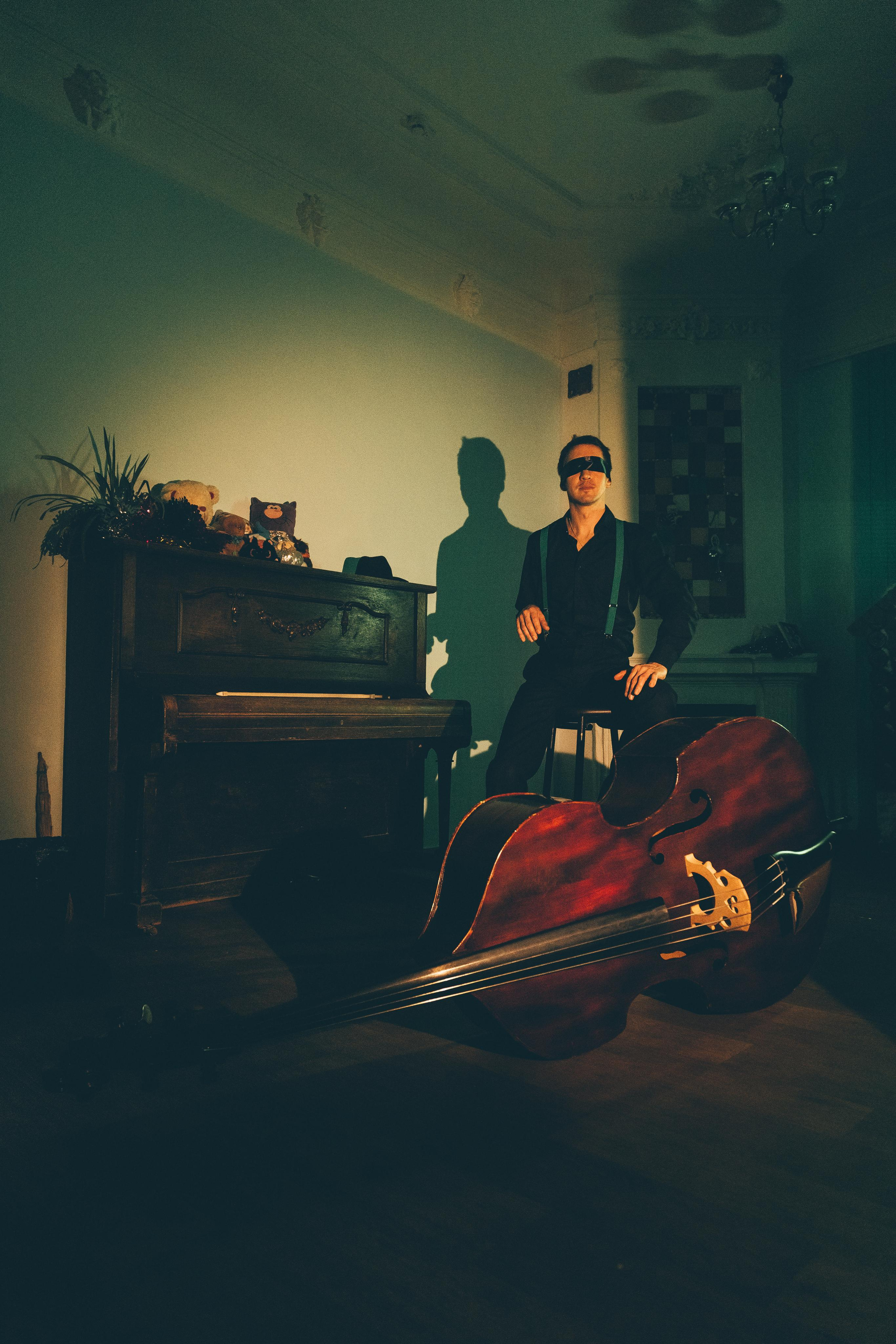 Творческий Артем. Портретный и репортажный фотограф. Эмоциональные и откровенные портрет