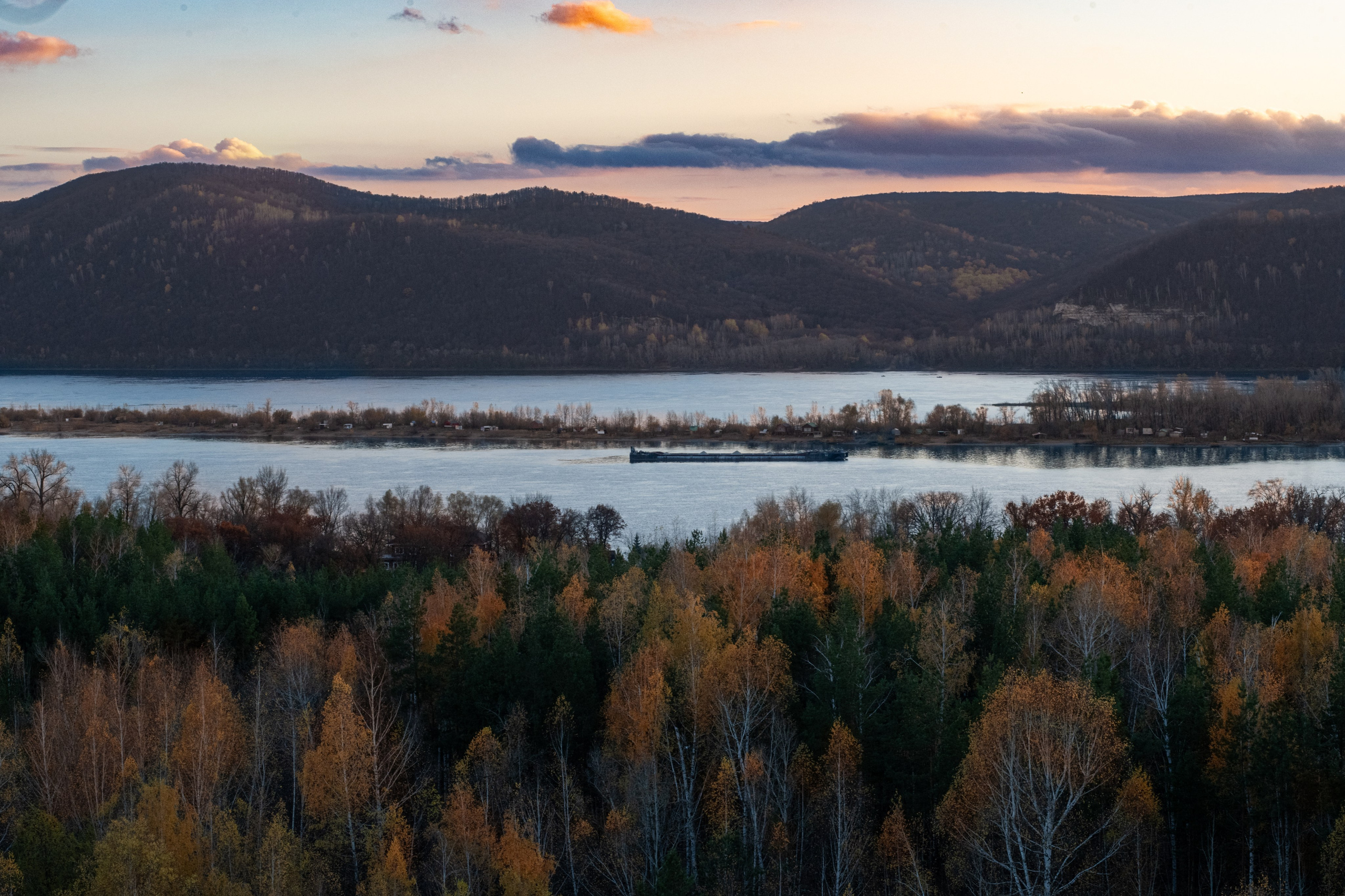 Фотограф Самара — репортажная, свадебная, интерьерная съёмка от Ильи Петрова, профессионала своего дела