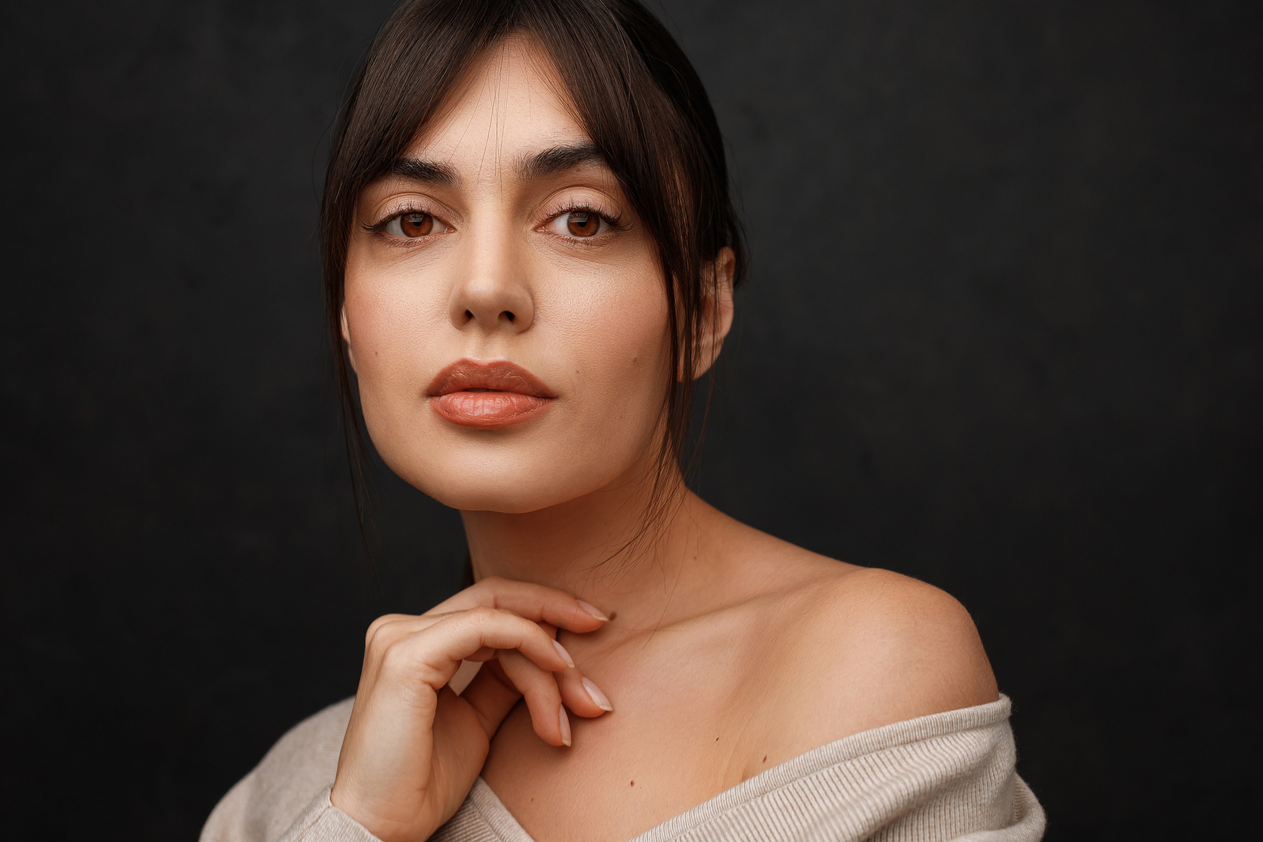 NEVELSKIN. Мария Стеклова контент фотограф и семейный фотограф в Омске и Тюмени